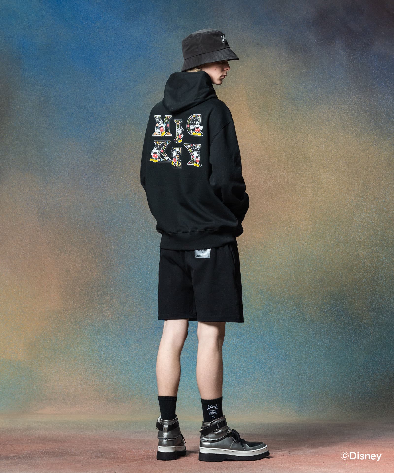 H:185 / C:78 / W:64 / H:88 着用サイズ:L