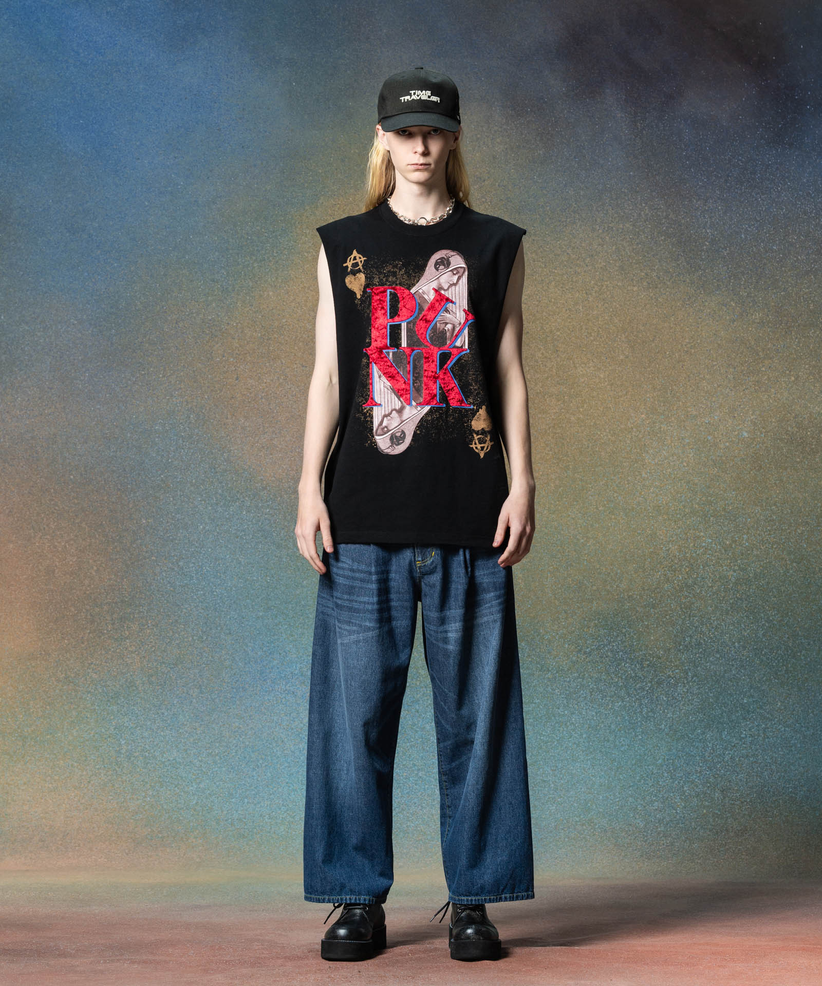 H:185 / C:78 / W:64 / H:88 着用サイズ:L