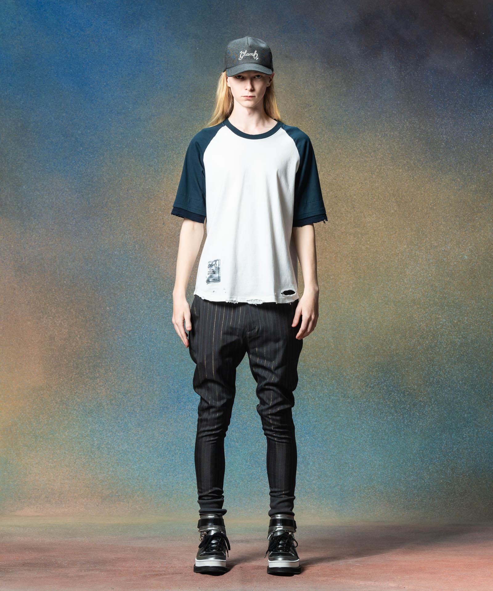 H:185 / C:78 / W:64 / H:88 着用サイズ:M