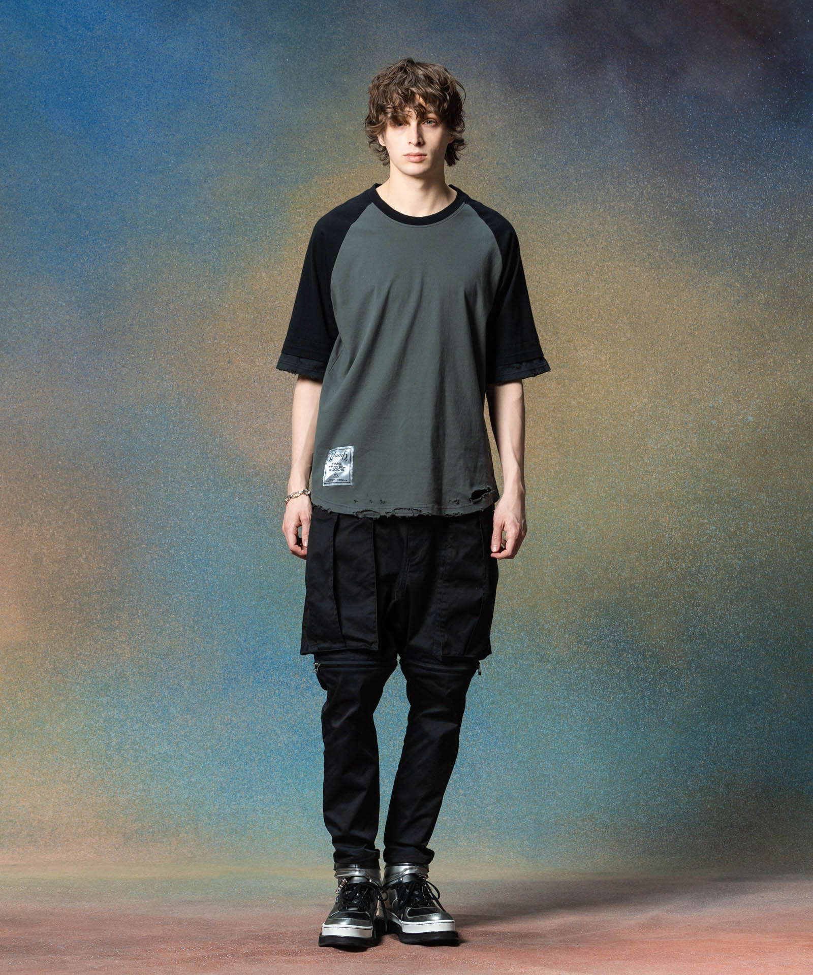 H:186 / C:89 / W:71 / H:92 着用サイズ:L