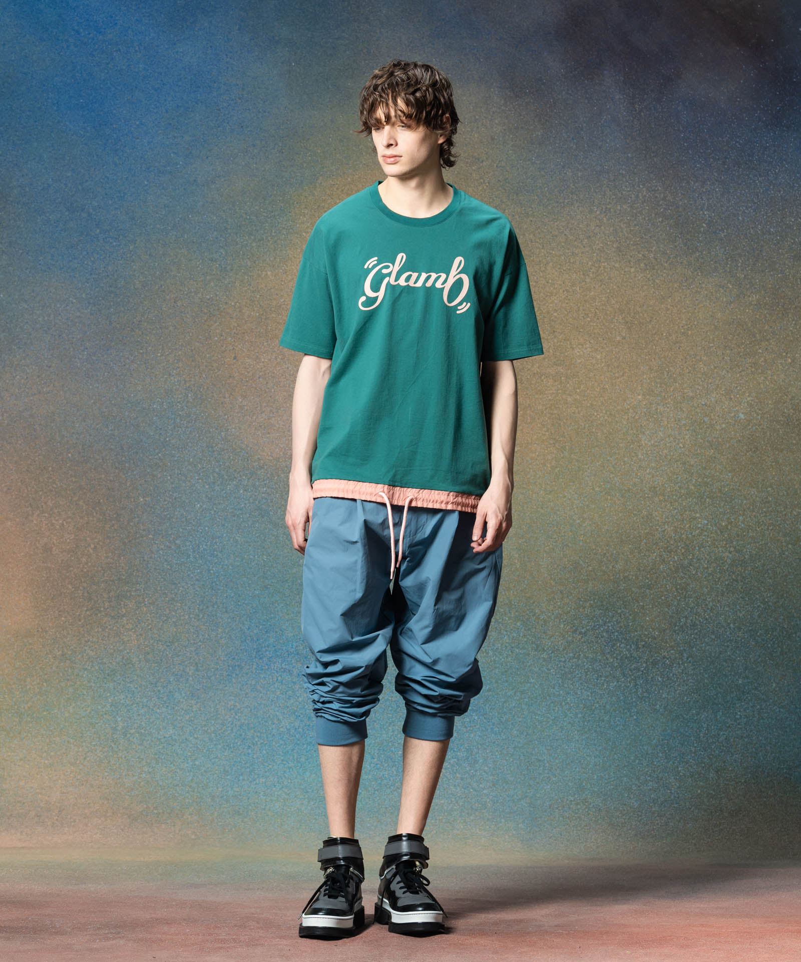 H:186 / C:89 / W:71 / H:92 着用サイズ:L