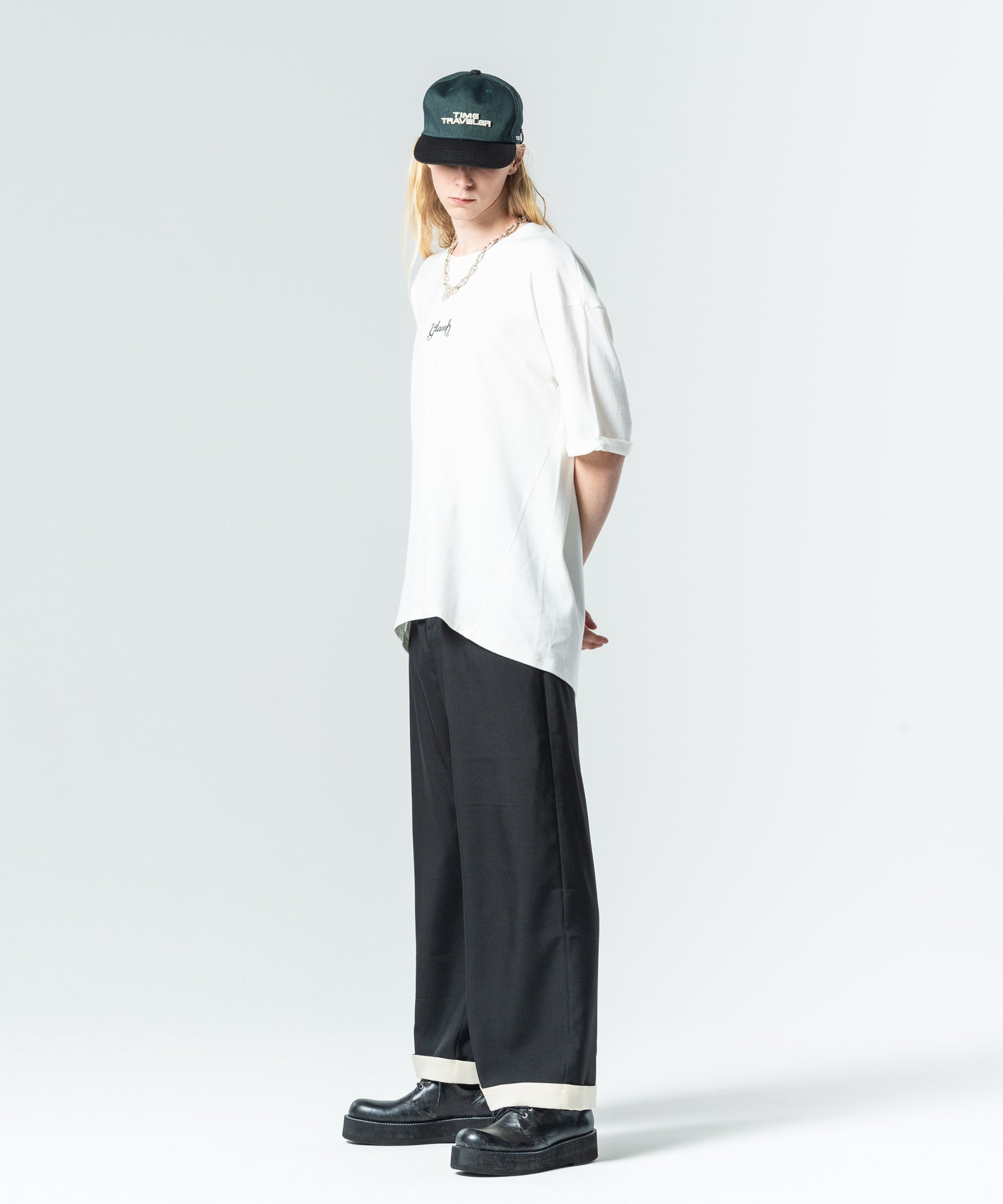 H:185 / C:78 / W:64 / H:88 着用サイズ:M