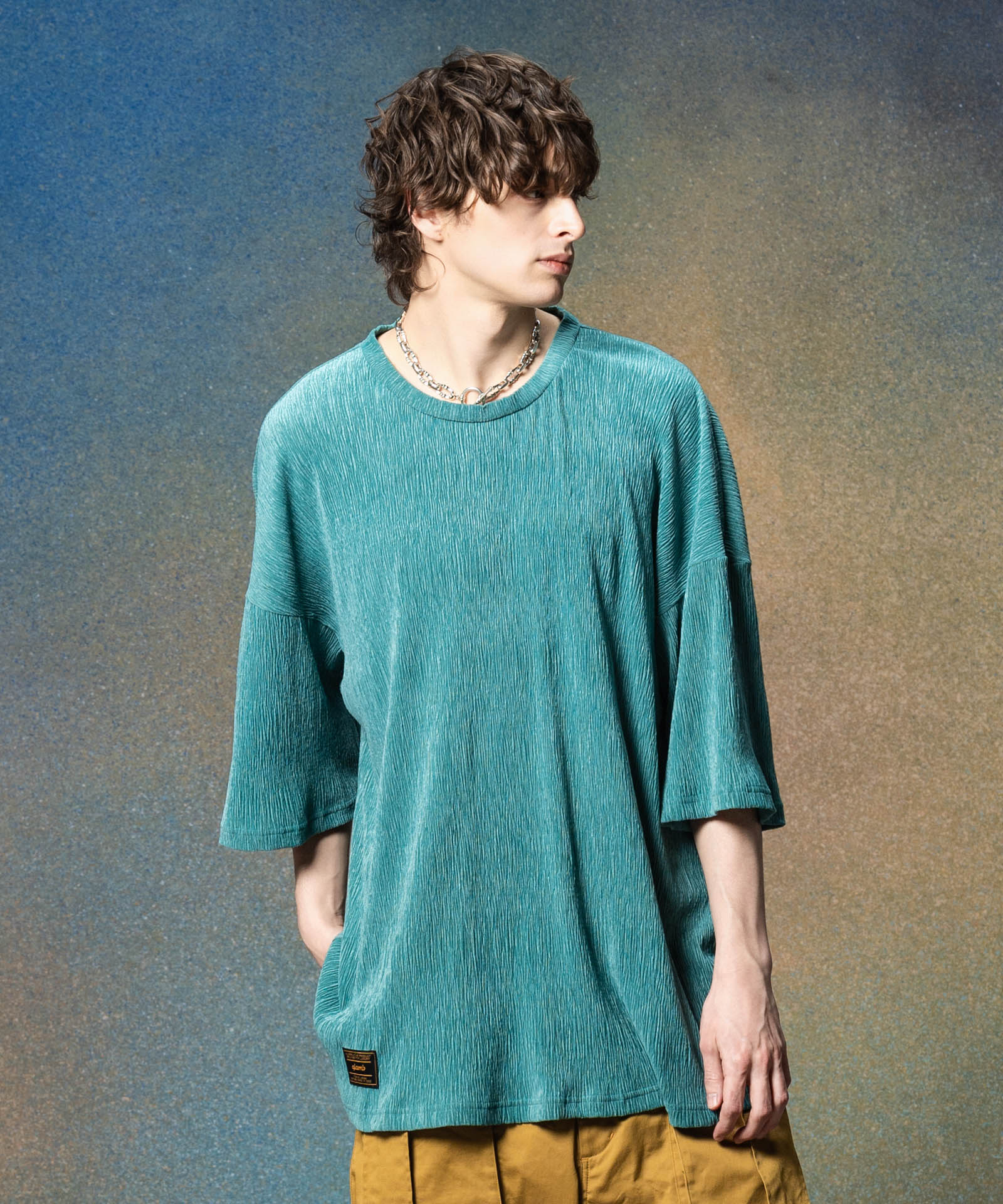 H:186 / C:89 / W:71 / H:92 着用サイズ:L