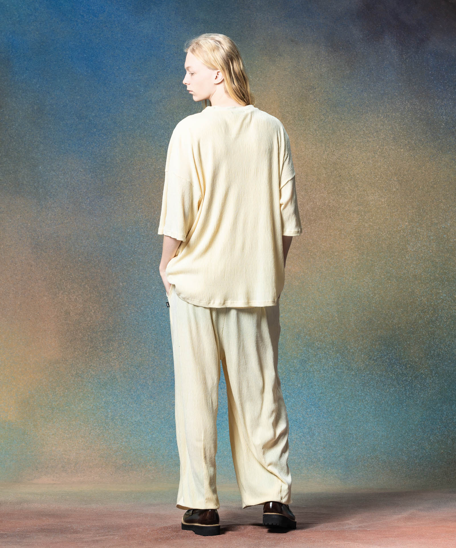 H:185 / C:78 / W:64 / H:88 着用サイズ:M