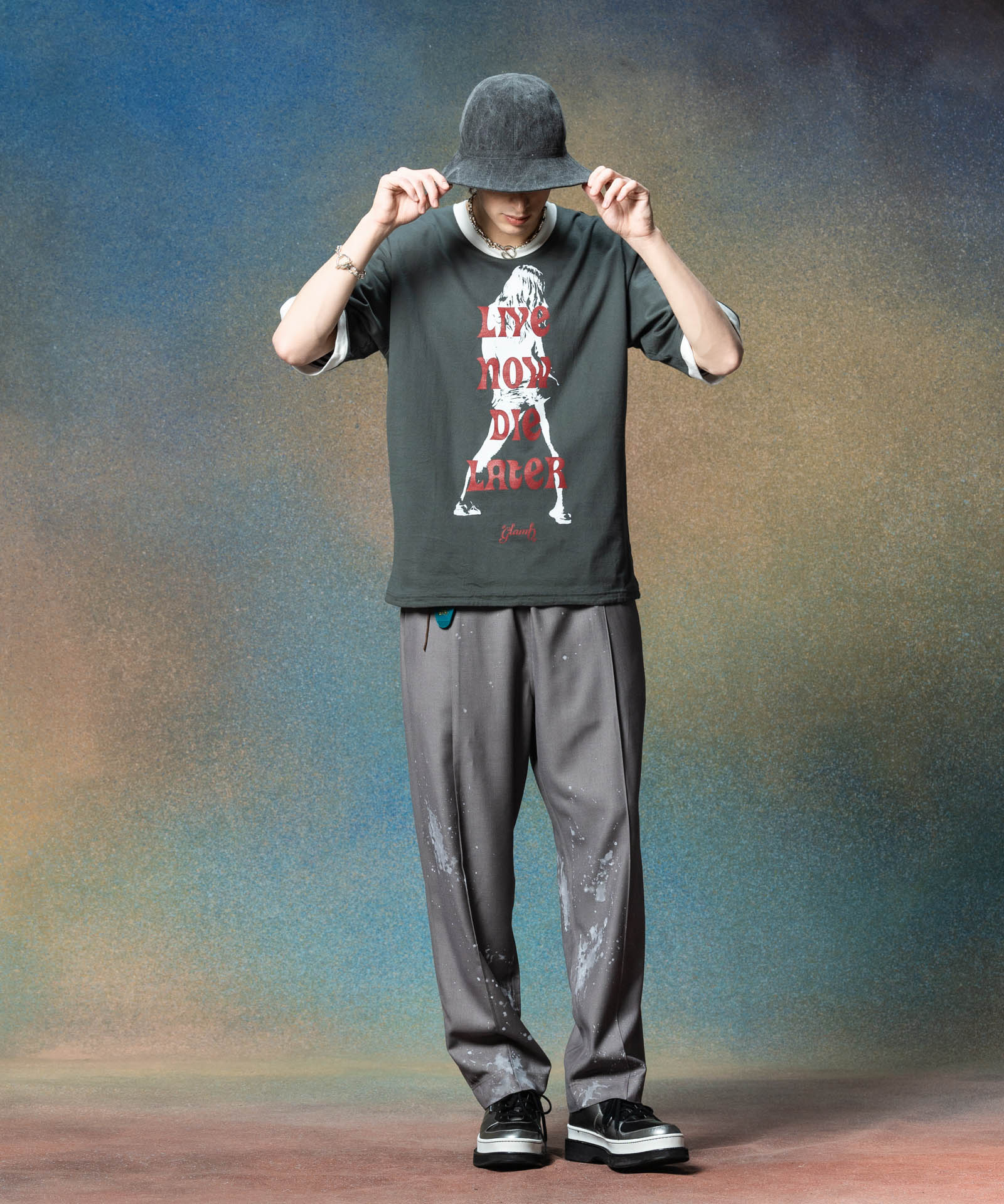 H:186 / C:89 / W:71 / H:92 着用サイズ:L