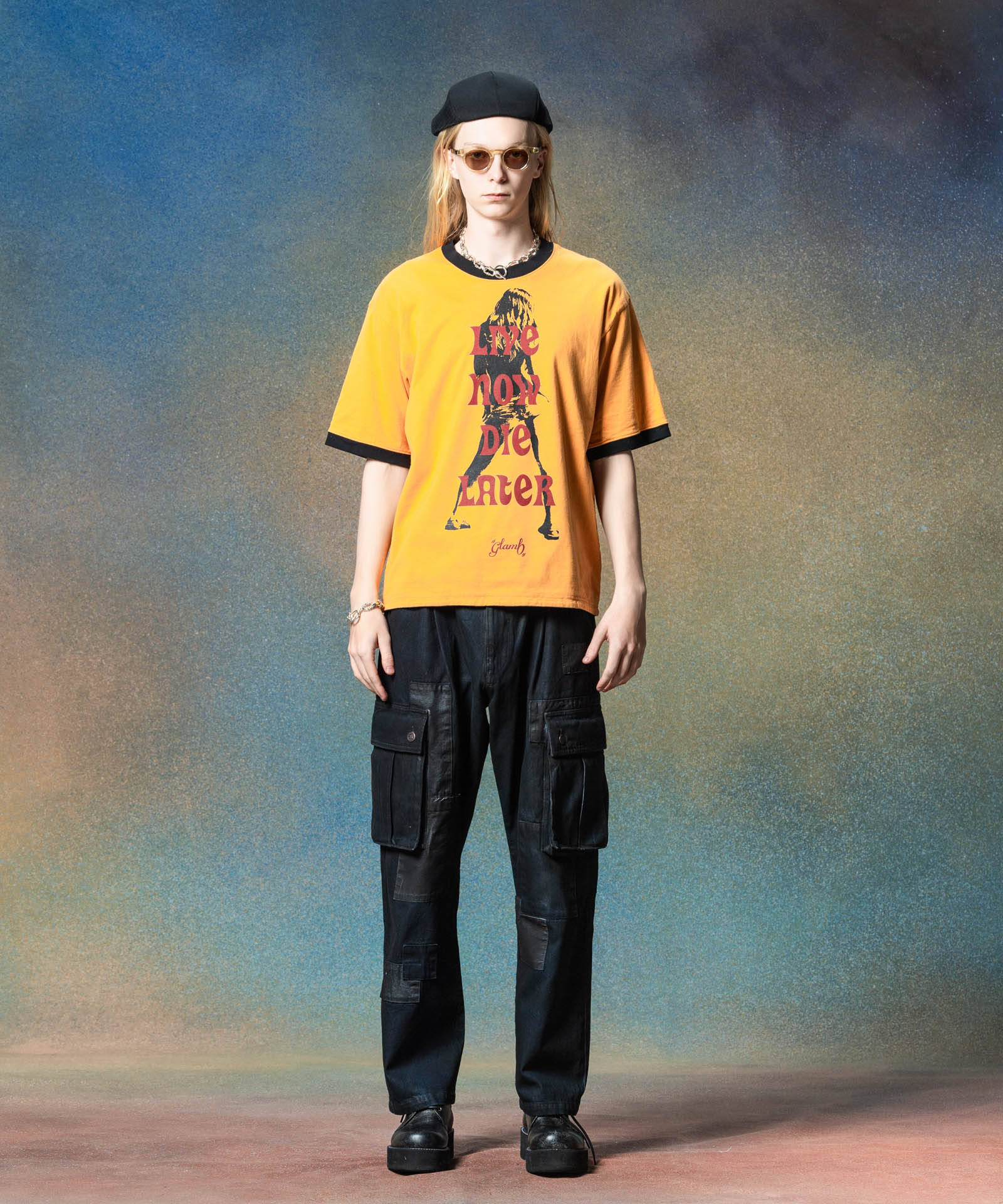 H:185 / C:78 / W:64 / H:88 着用サイズ:M