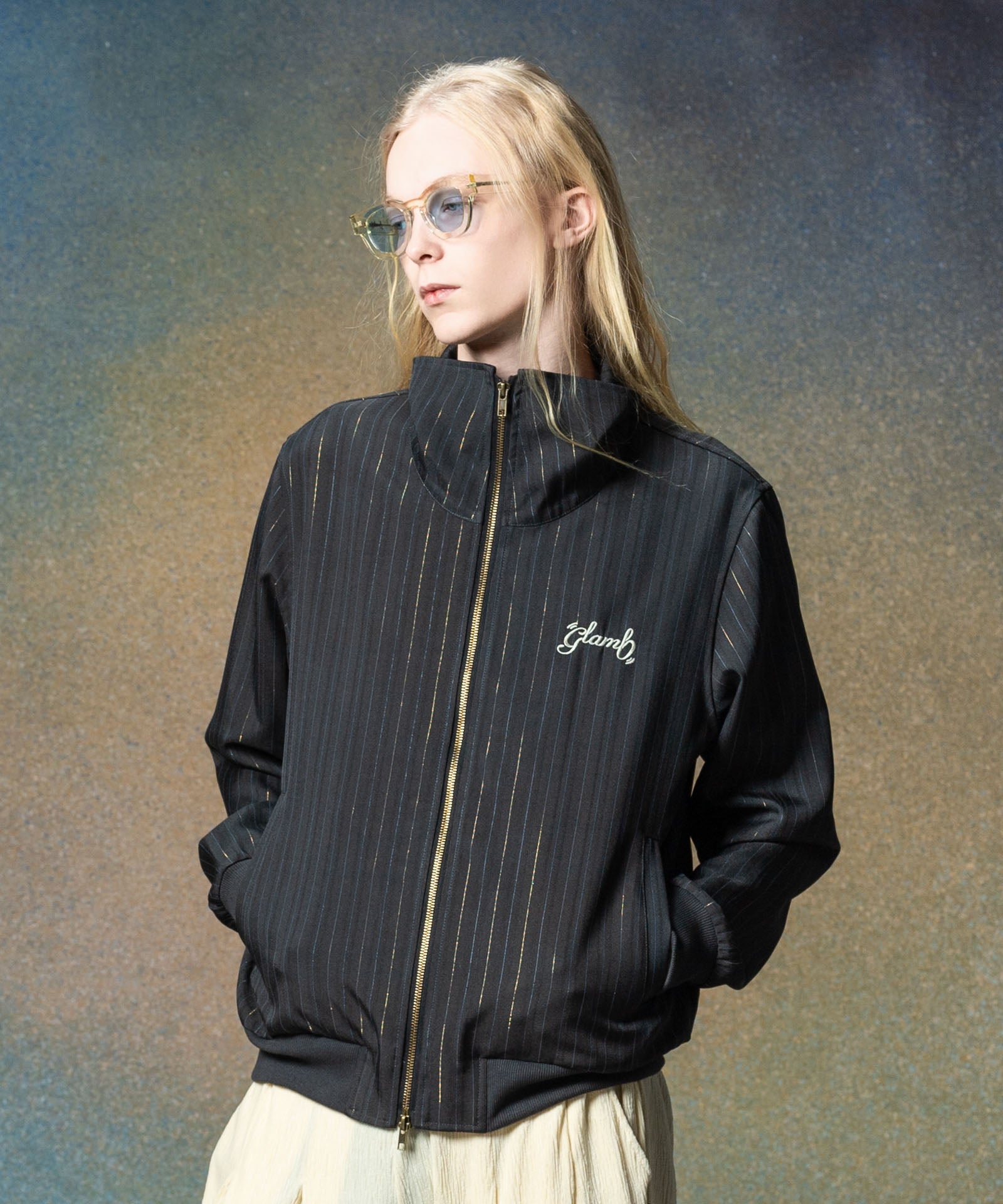 H:185 / C:78 / W:64 / H:88 着用サイズ:M