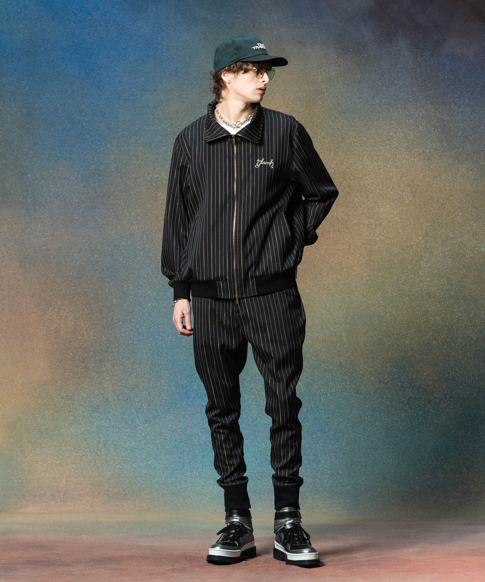 H:186 / C:89 / W:71 / H:92 着用サイズ:L