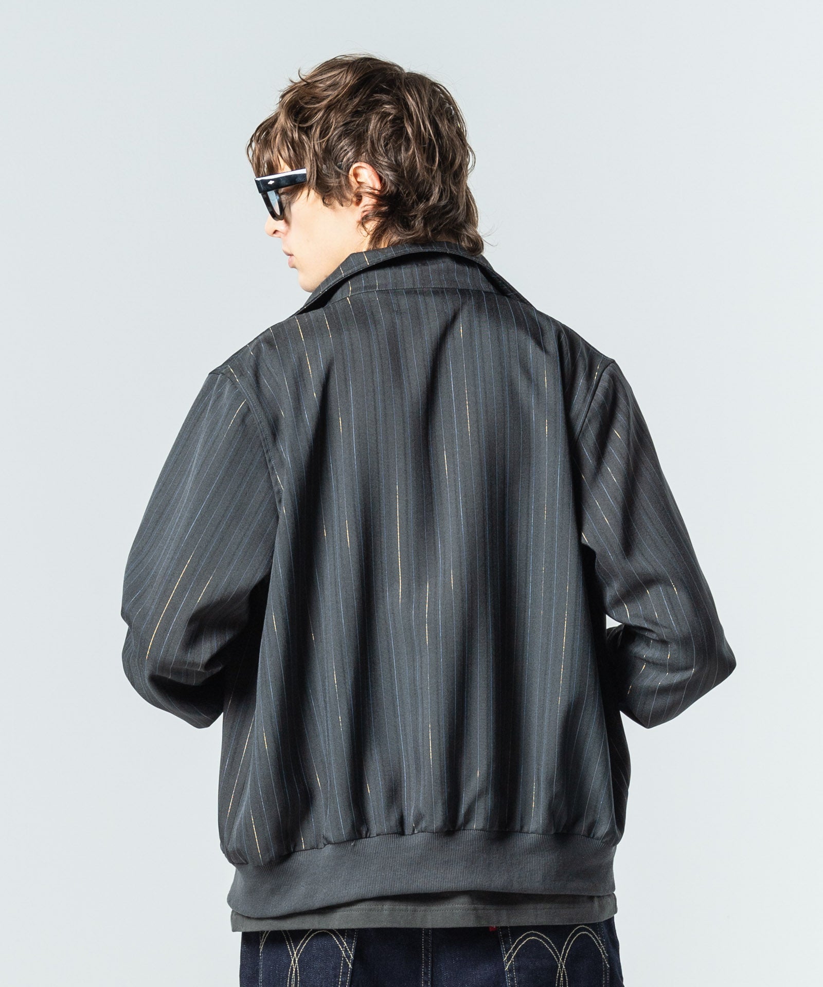 H:186 / C:89 / W:71 / H:92 着用サイズ:M