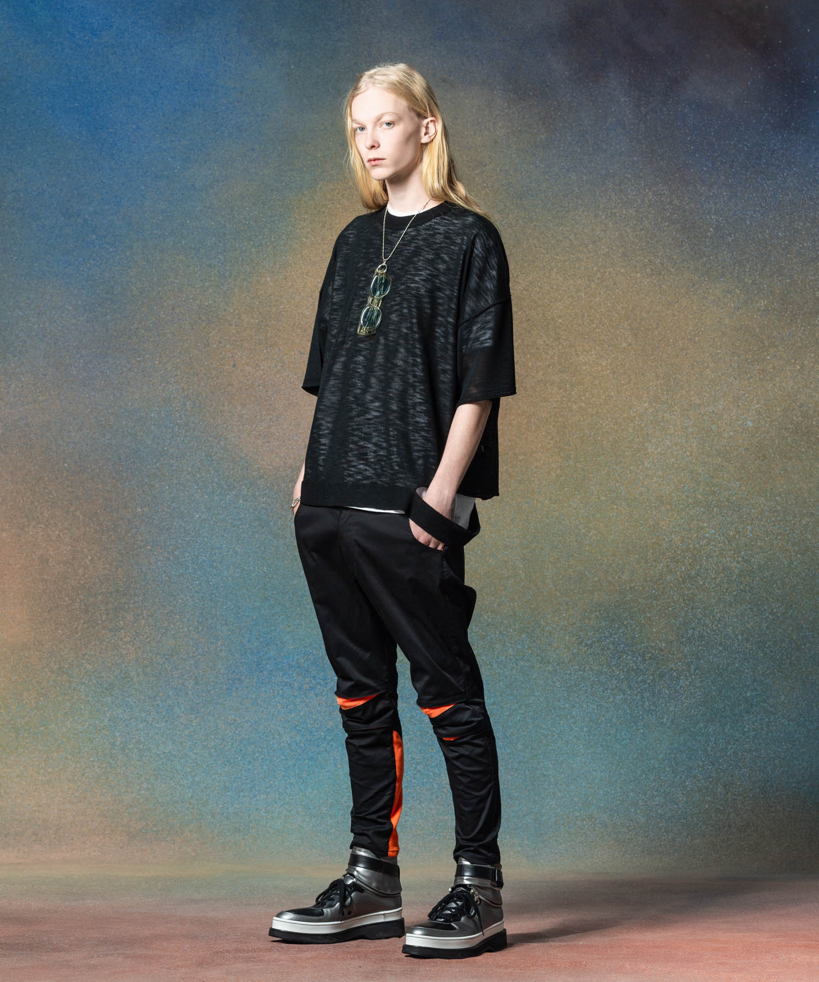 H:185 / C:78 / W:64 / H:88 着用サイズ:M