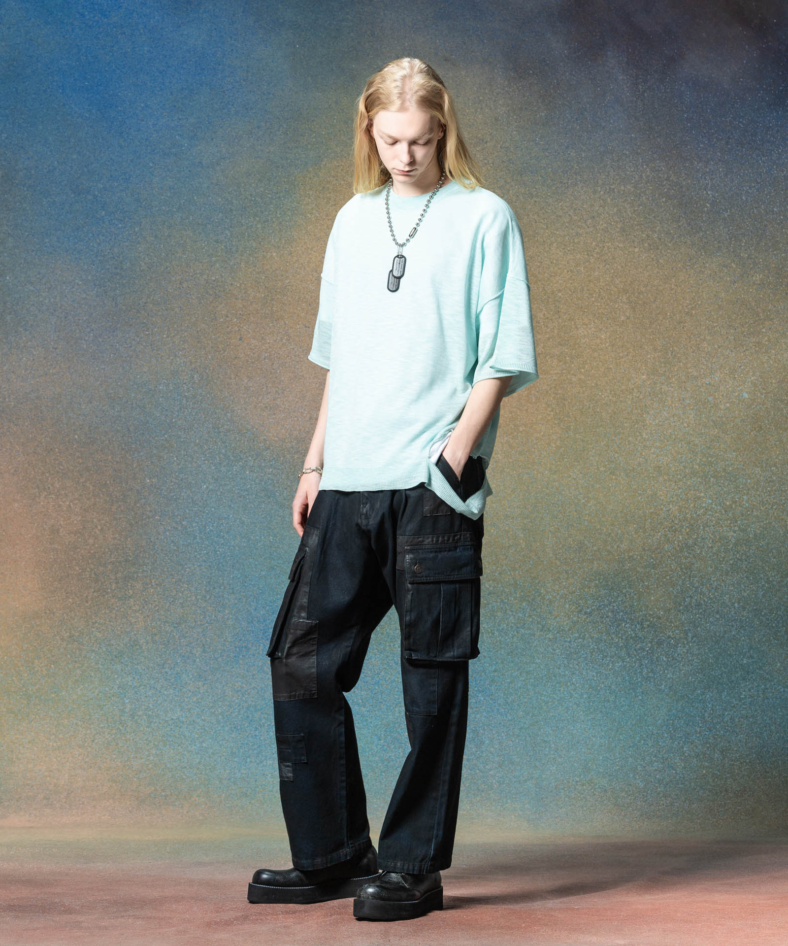 H:185 / C:78 / W:64 / H:88 着用サイズ:M