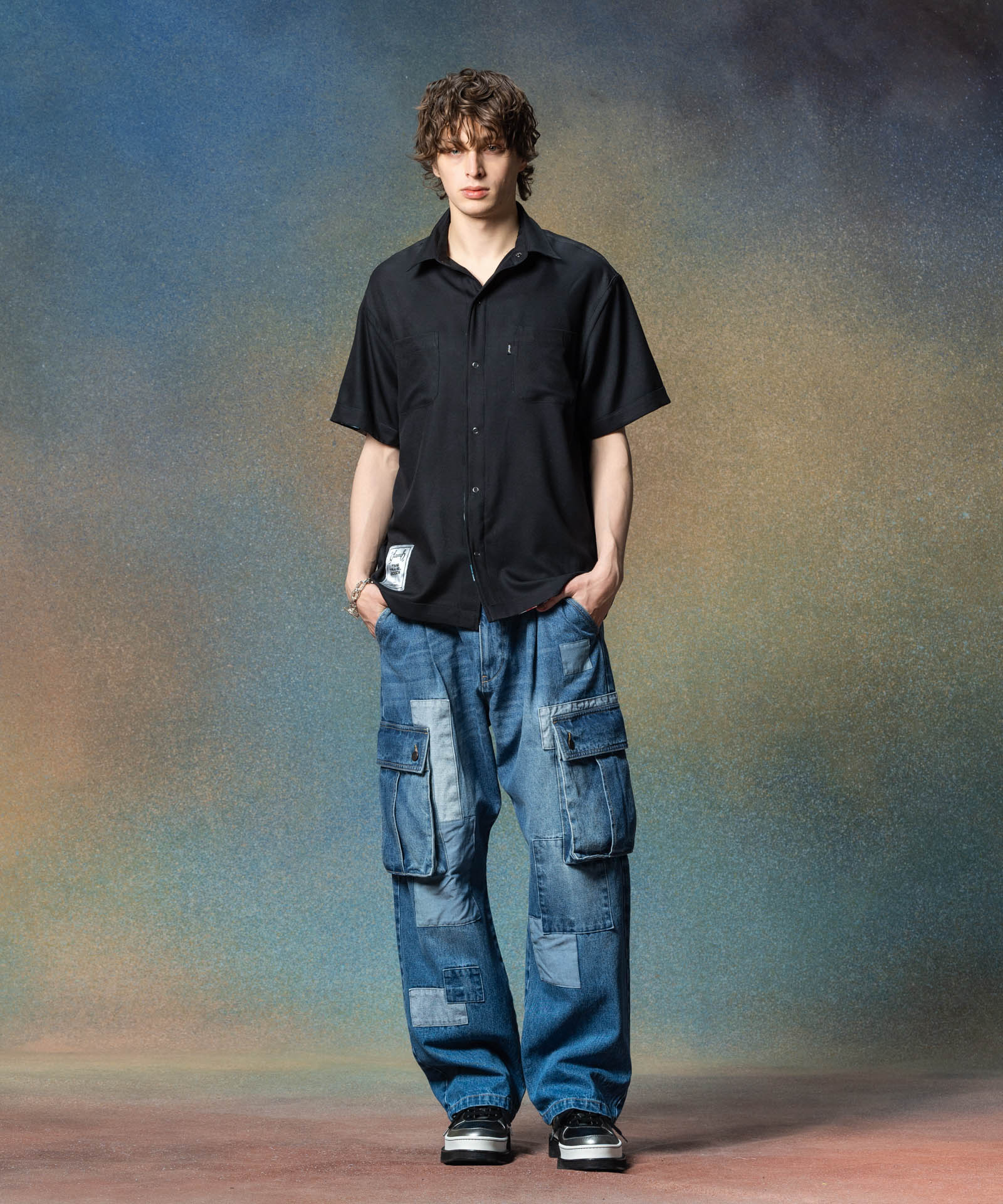 H:186 / C:89 / W:71 / H:92 着用サイズ:L