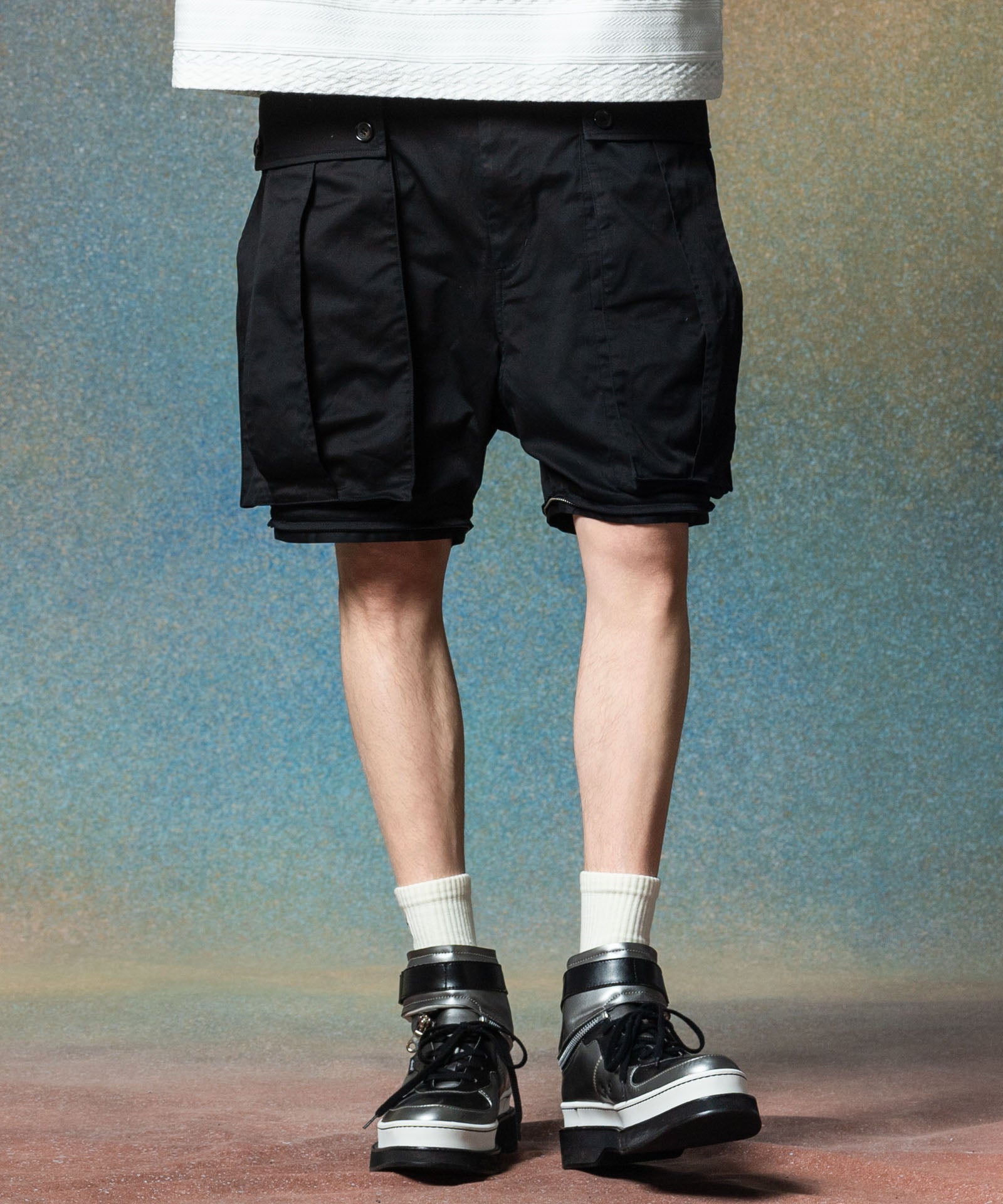 H:186 / C:89 / W:71 / H:92 着用サイズ:L