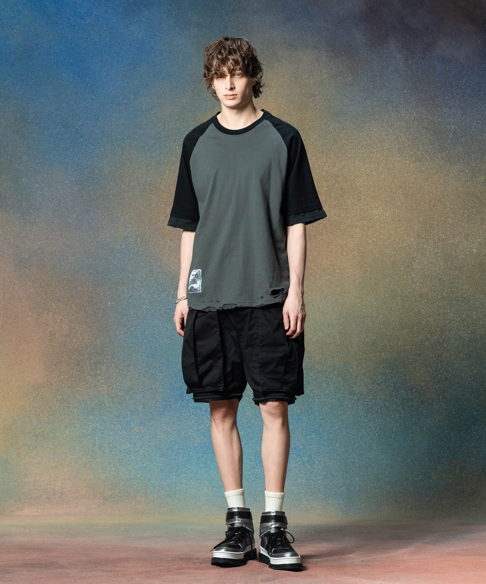 H:186 / C:89 / W:71 / H:92 着用サイズ:L