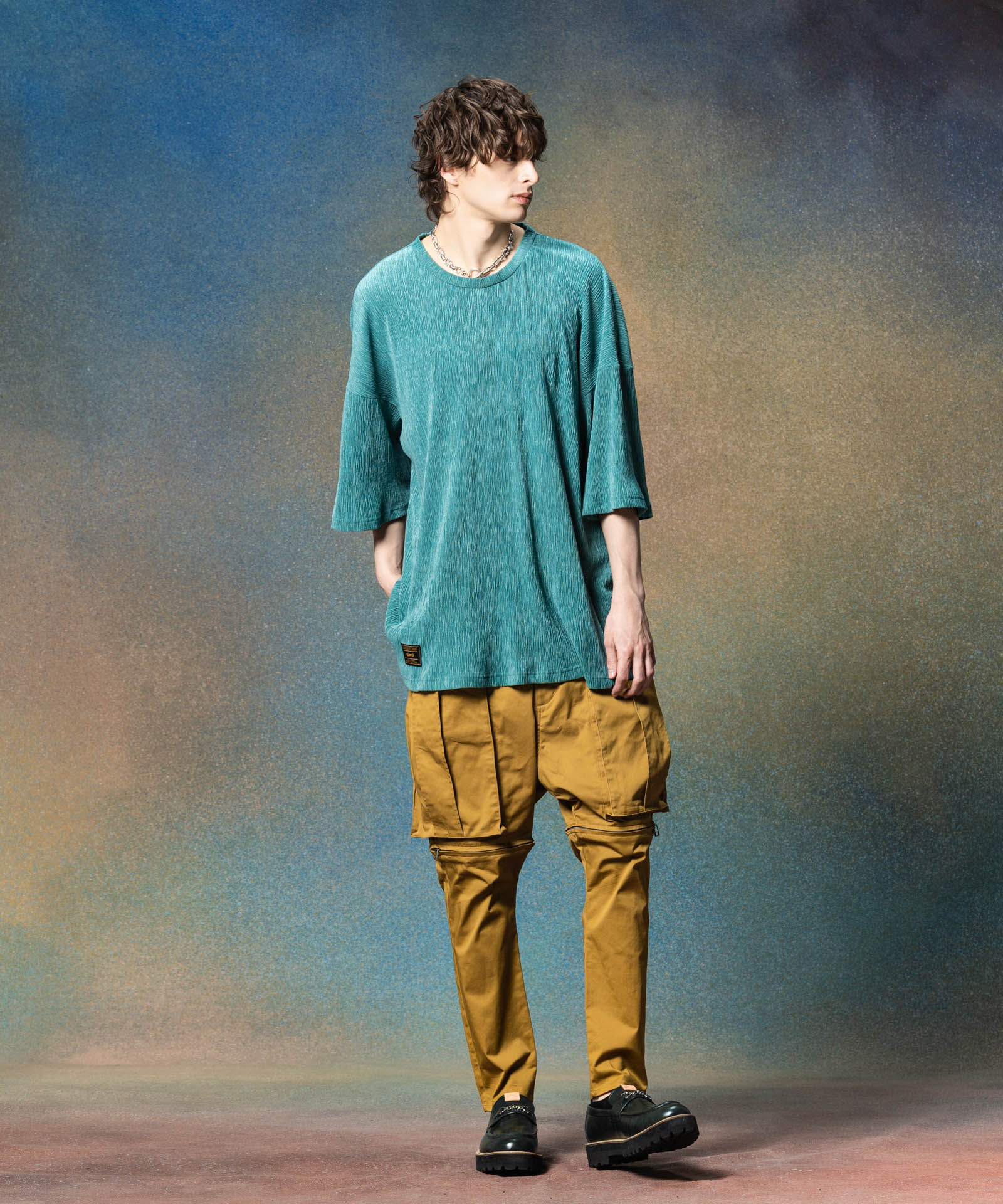 H:186 / C:89 / W:71 / H:92 着用サイズ:L