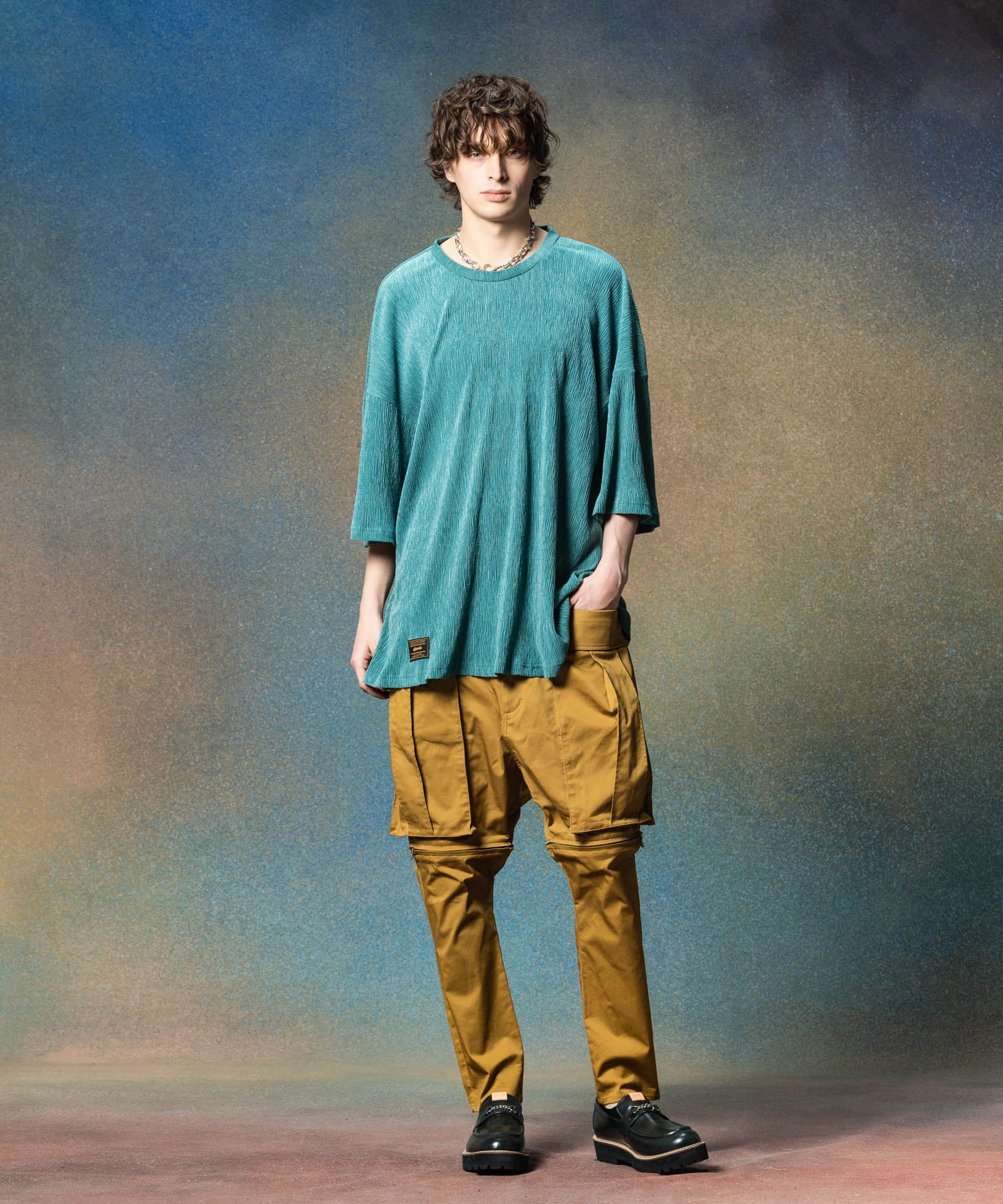 H:186 / C:89 / W:71 / H:92 着用サイズ:L