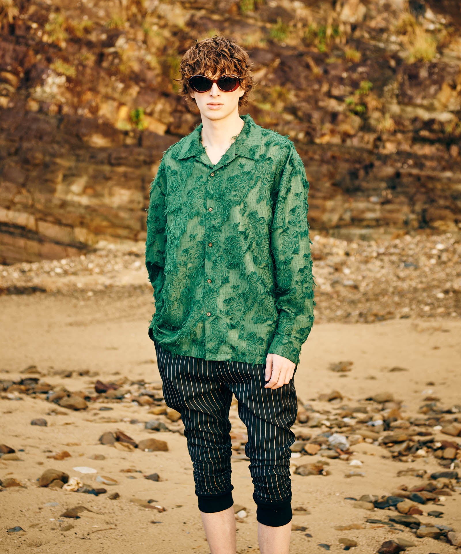 H:186 / C:89 / W:71 / H:92 着用サイズ:L