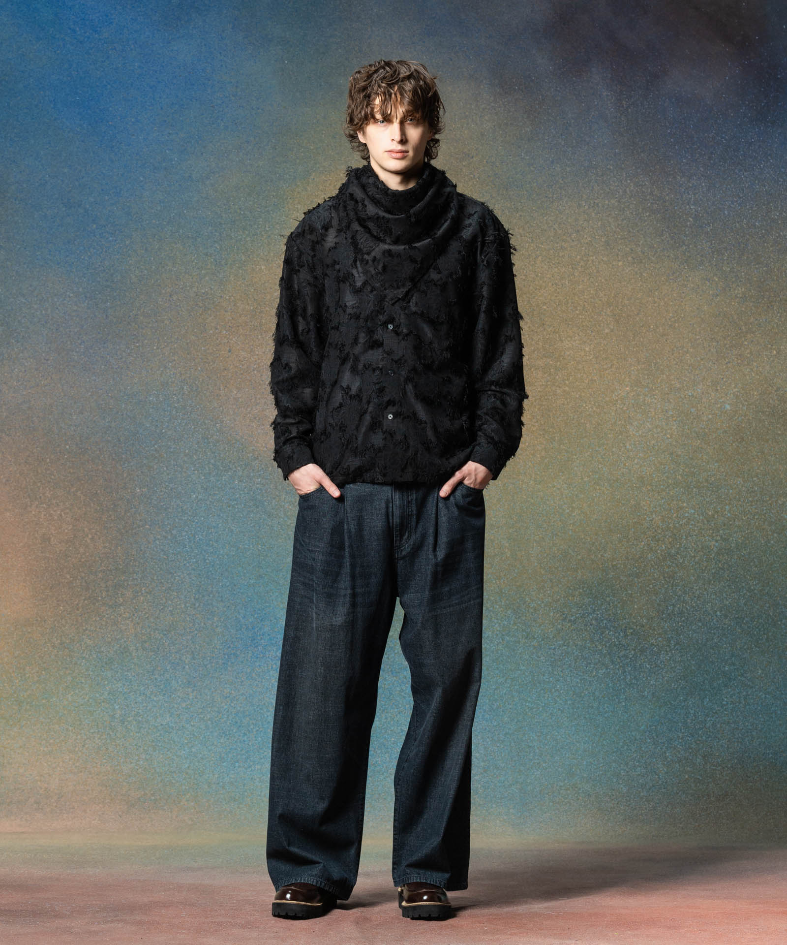 H:186 / C:89 / W:71 / H:92 着用サイズ:L