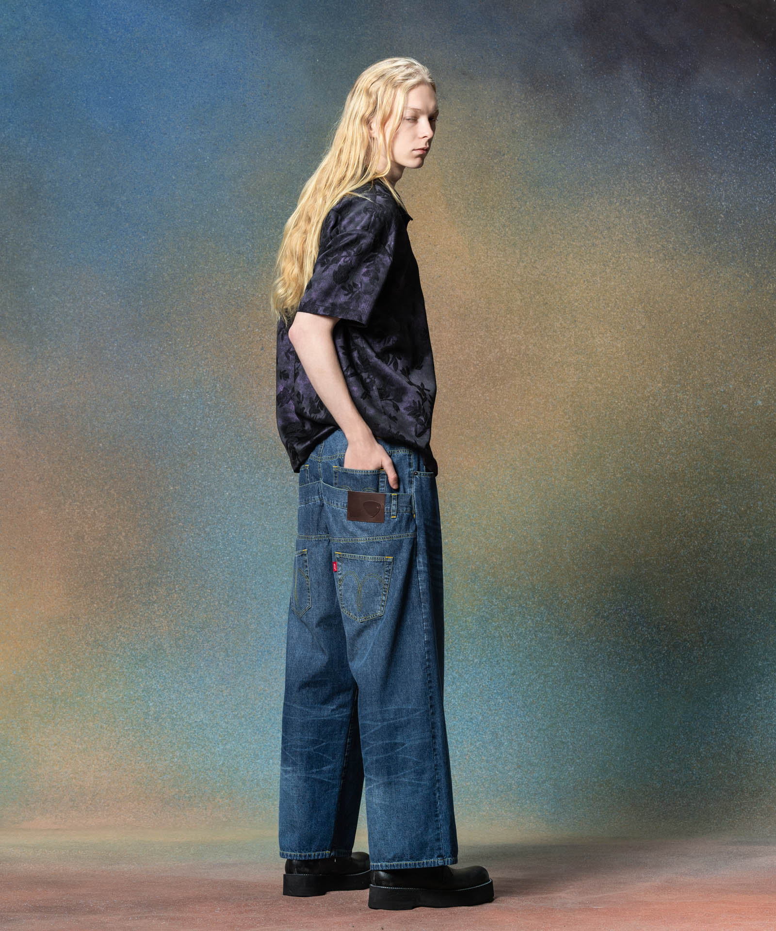 H:185 / C:78 / W:64 / H:88 着用サイズ:M