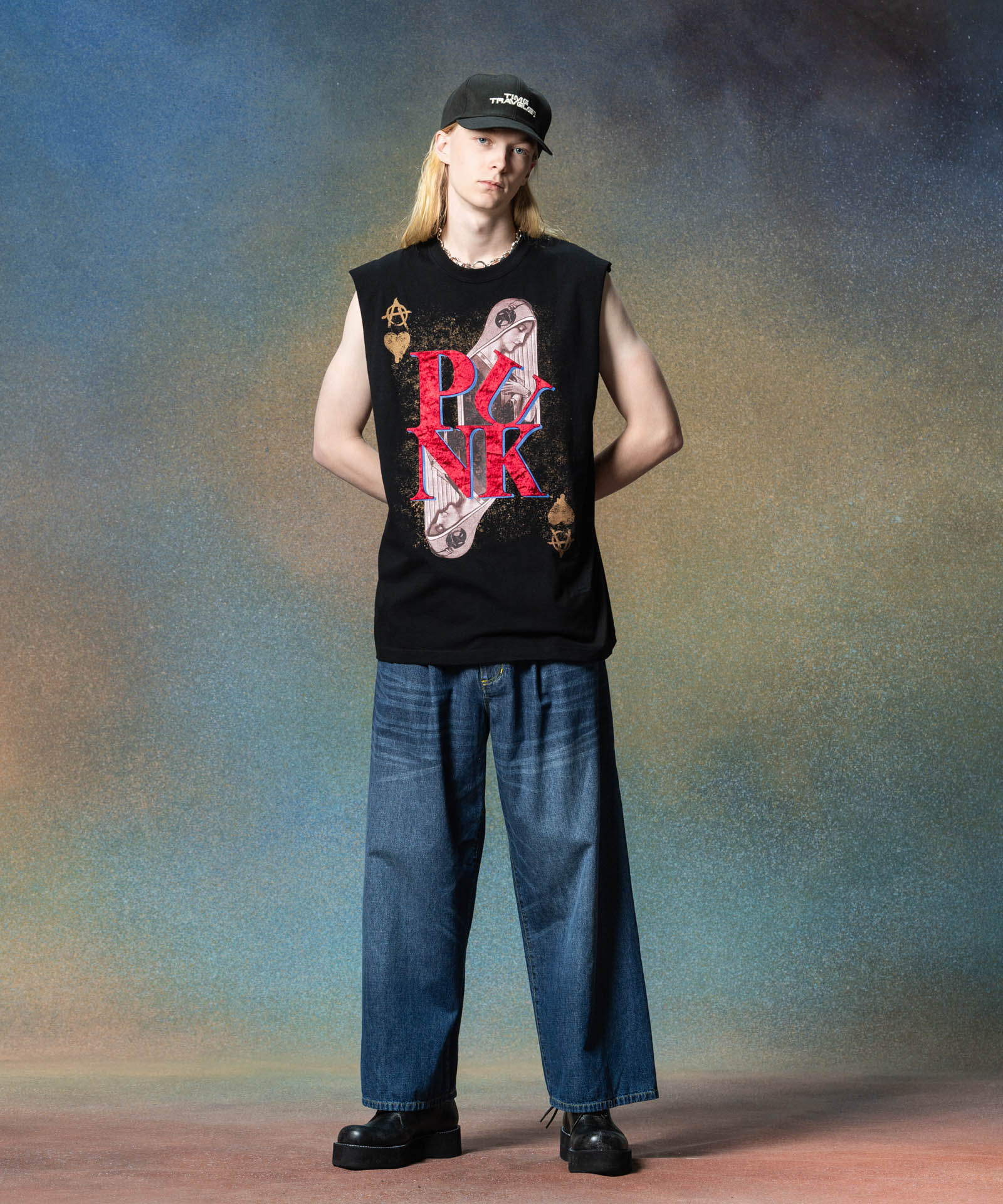 H:185 / C:78 / W:64 / H:88 着用サイズ:M