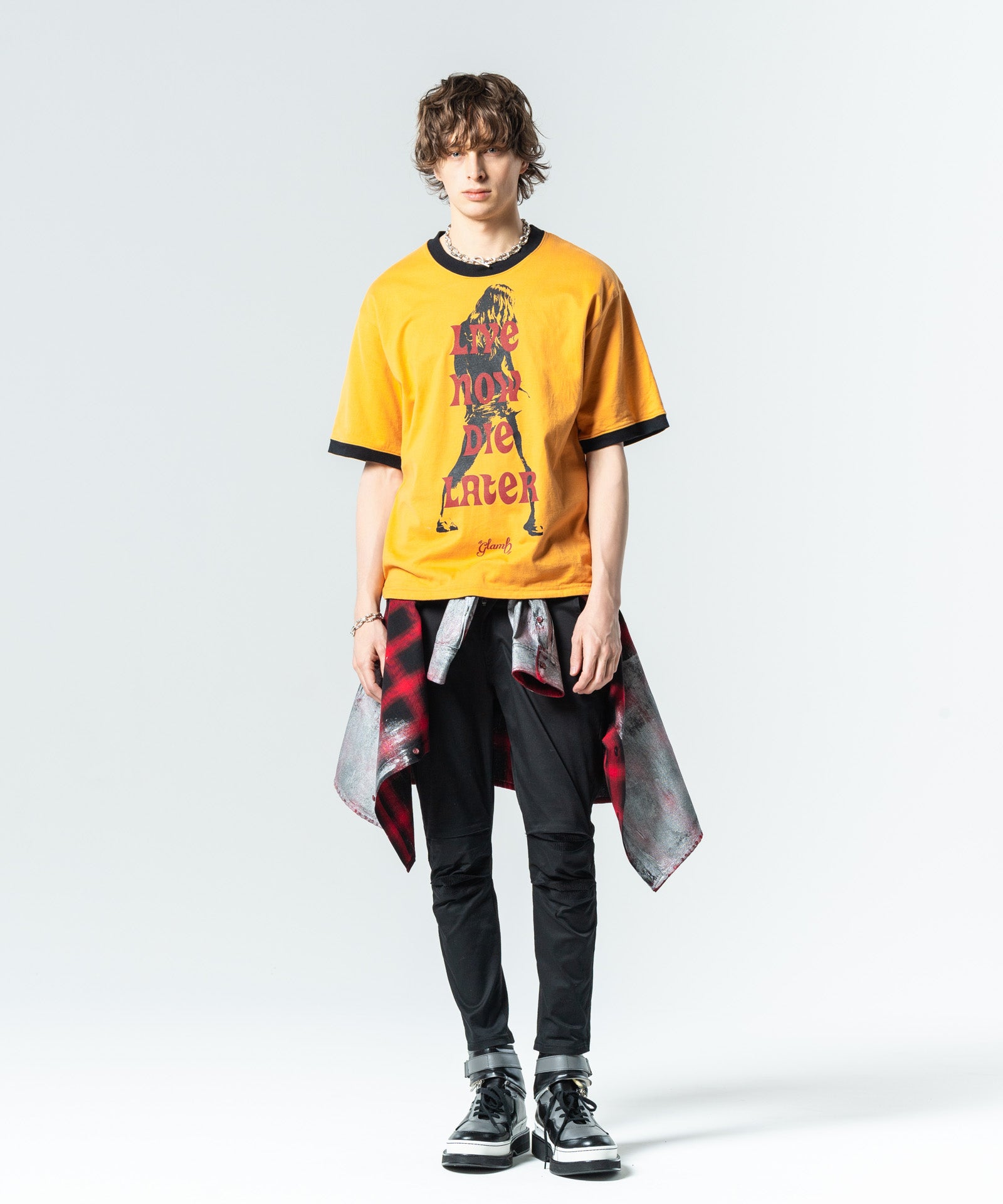 H:186 / C:89 / W:71 / H:92 着用サイズ:M