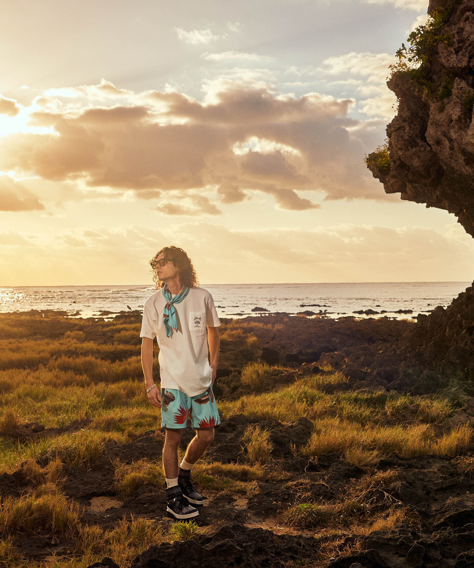 H:175 / C:83 / W:66 / H:87 着用サイズ:L