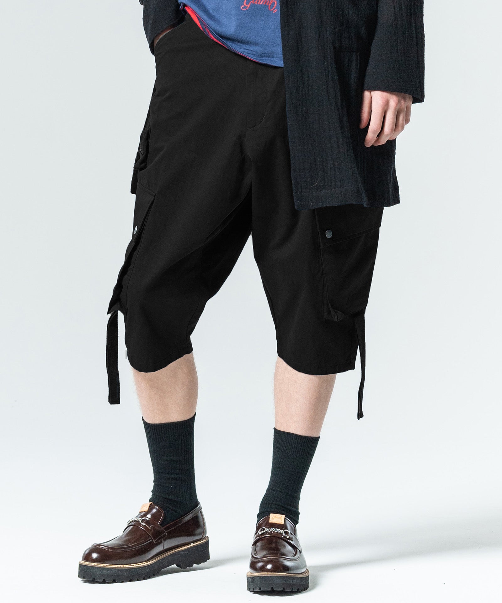 H:185 / C:78 / W:64 / H:88 着用サイズ:M