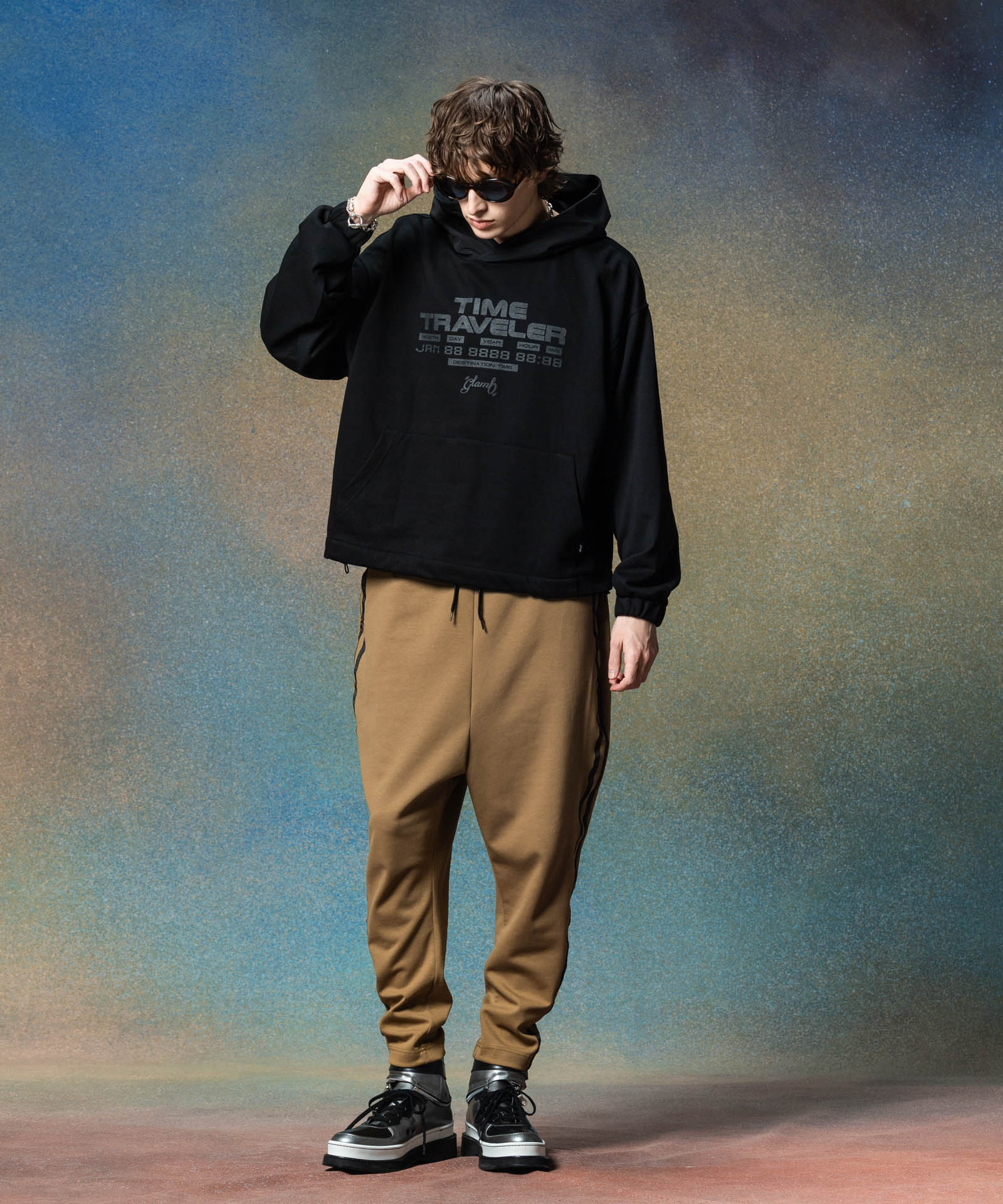 H:186 / C:89 / W:71 / H:92 着用サイズ:M