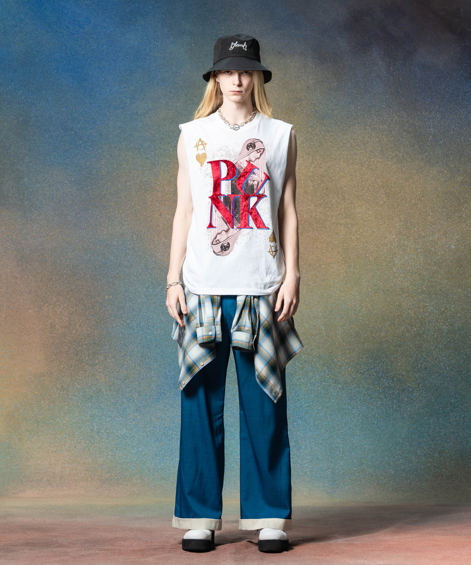 H:185 / C:78 / W:64 / H:88 着用サイズ:M