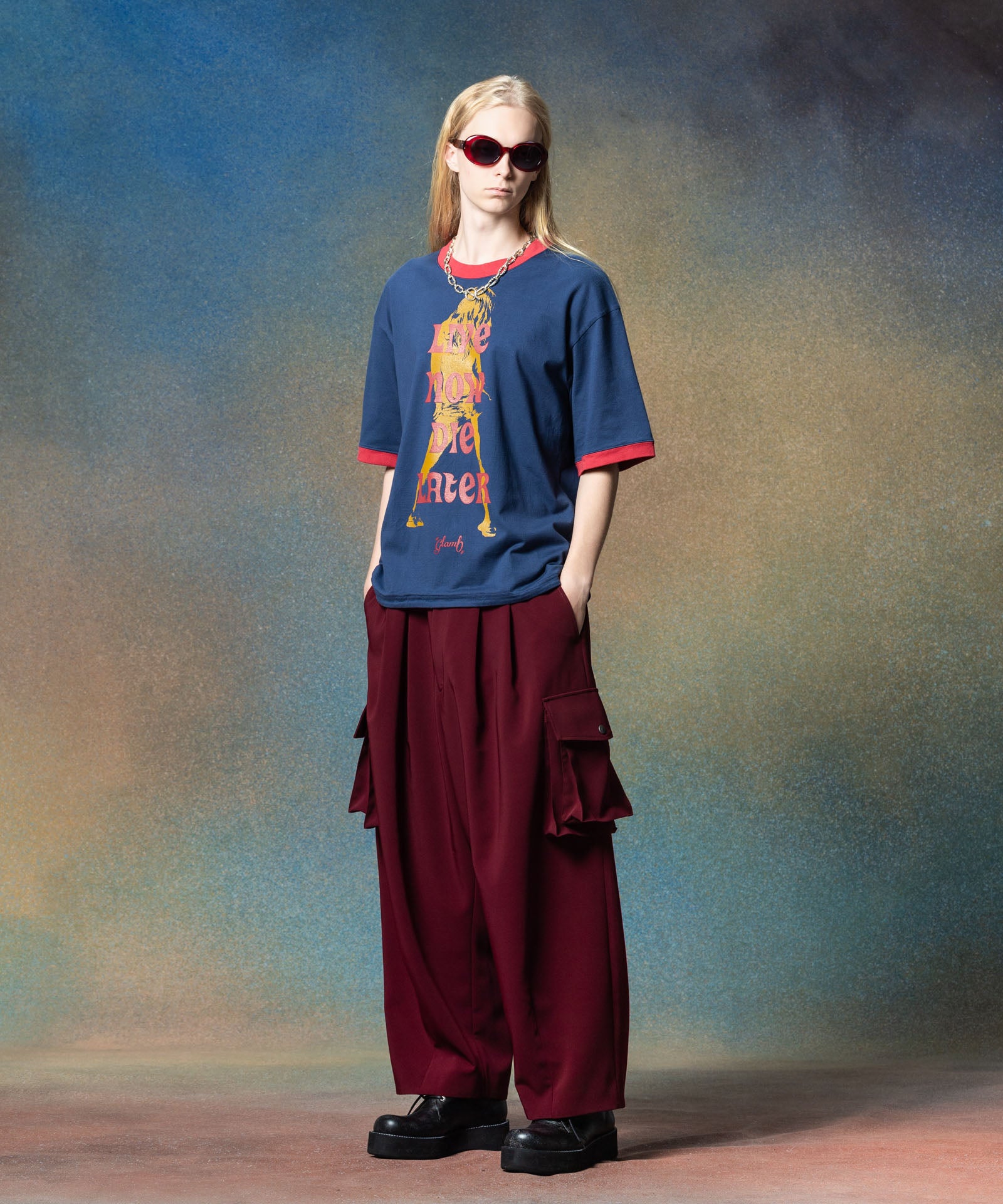 H:185 / C:78 / W:64 / H:88 着用サイズ:M