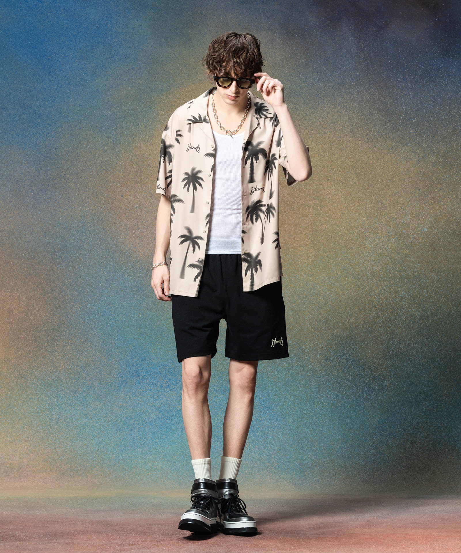 H:186 / C:89 / W:71 / H:92 着用サイズ:L