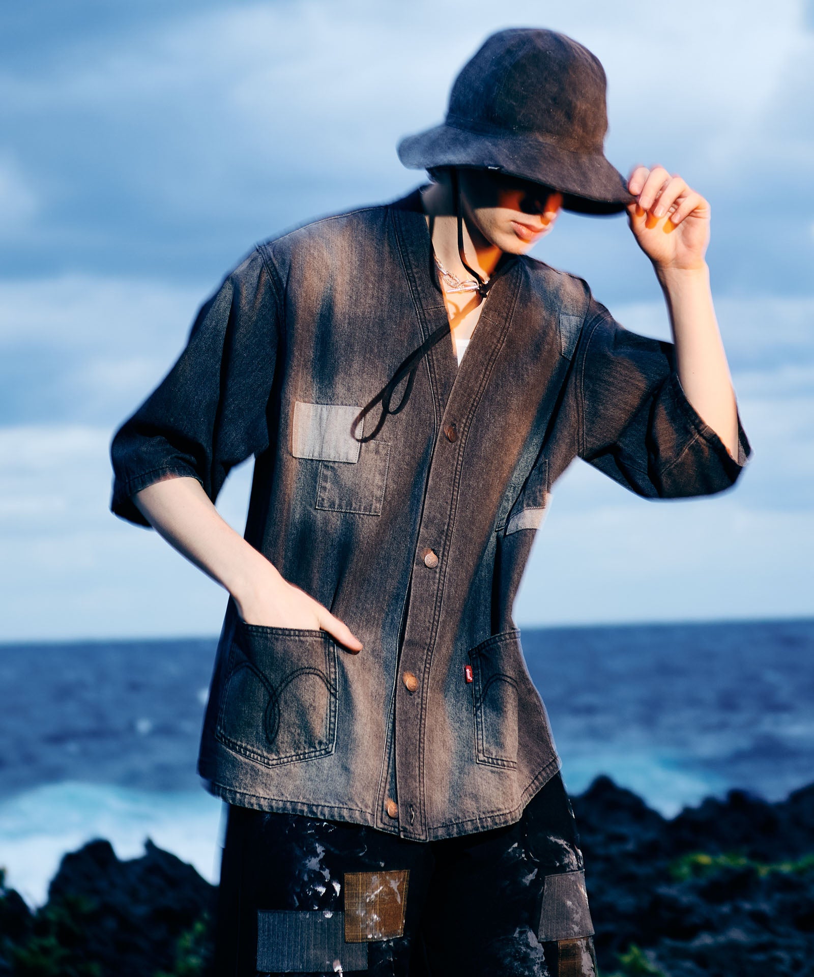 H:186 / C:89 / W:71 / H:92 着用サイズ:L