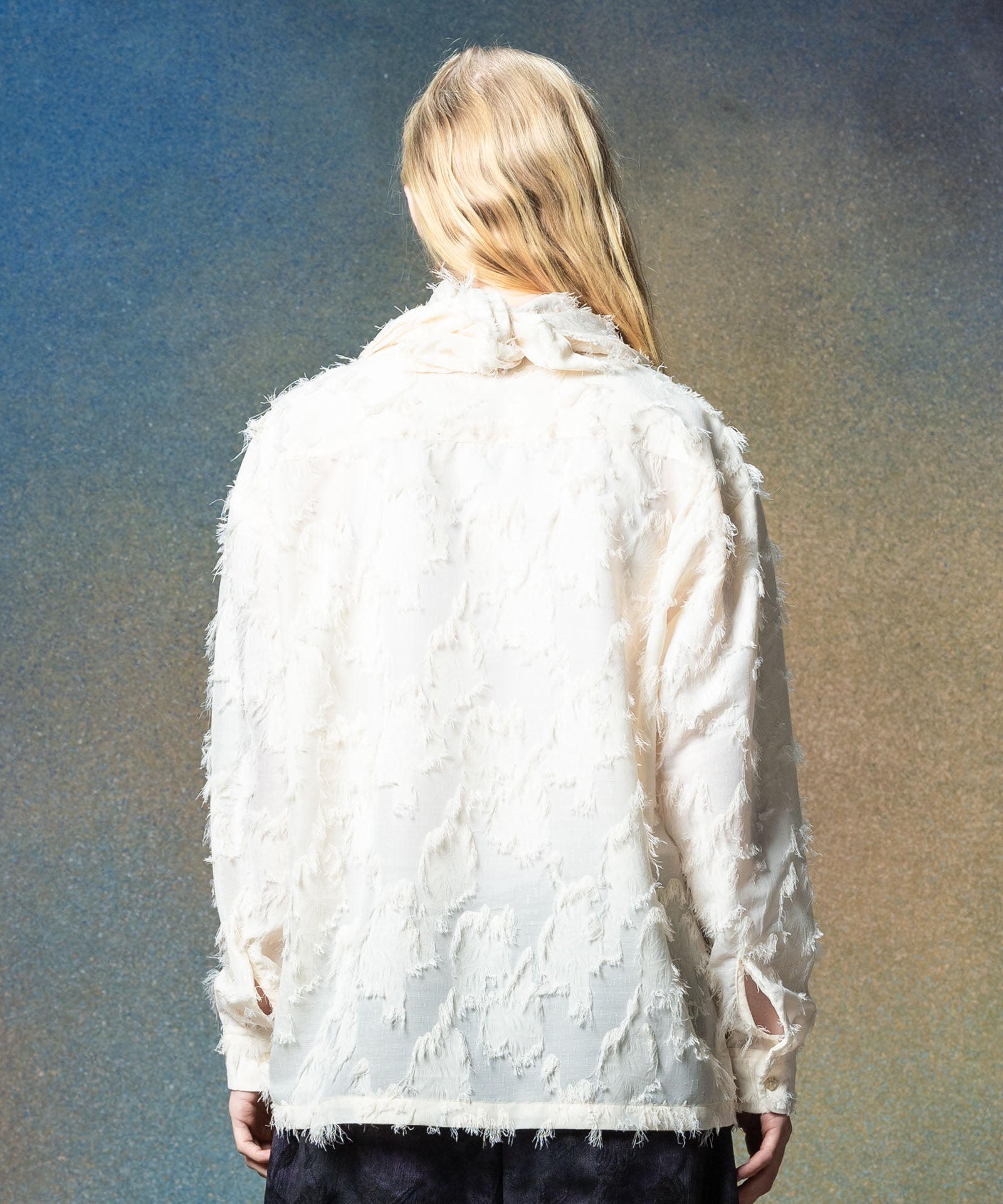 H:185 / C:78 / W:64 / H:88 着用サイズ:L