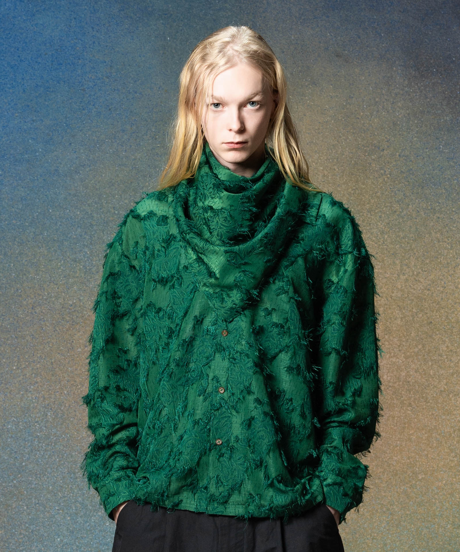 H:185 / C:78 / W:64 / H:88 着用サイズ:L