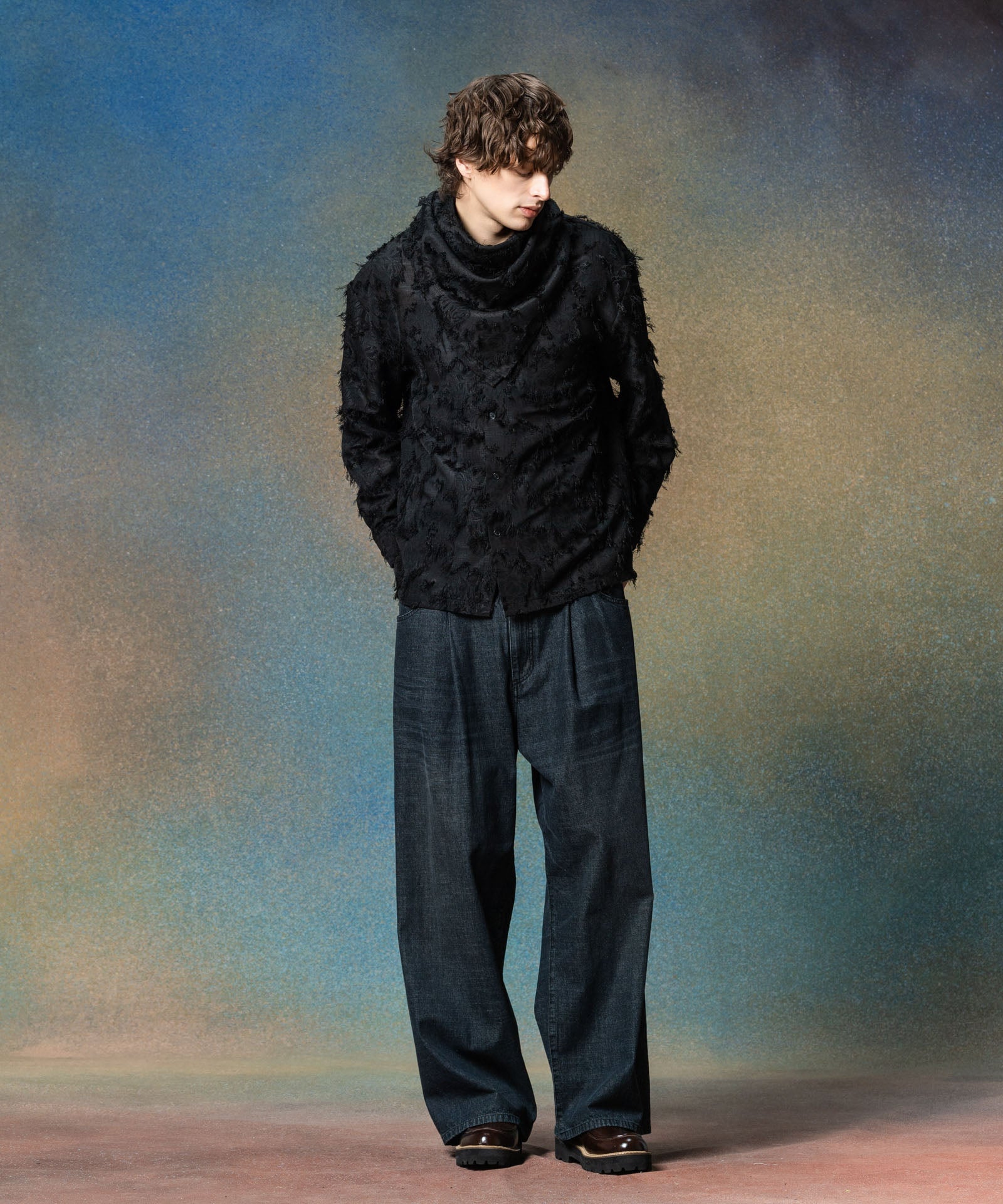 H:186 / C:89 / W:71 / H:92 着用サイズ:M