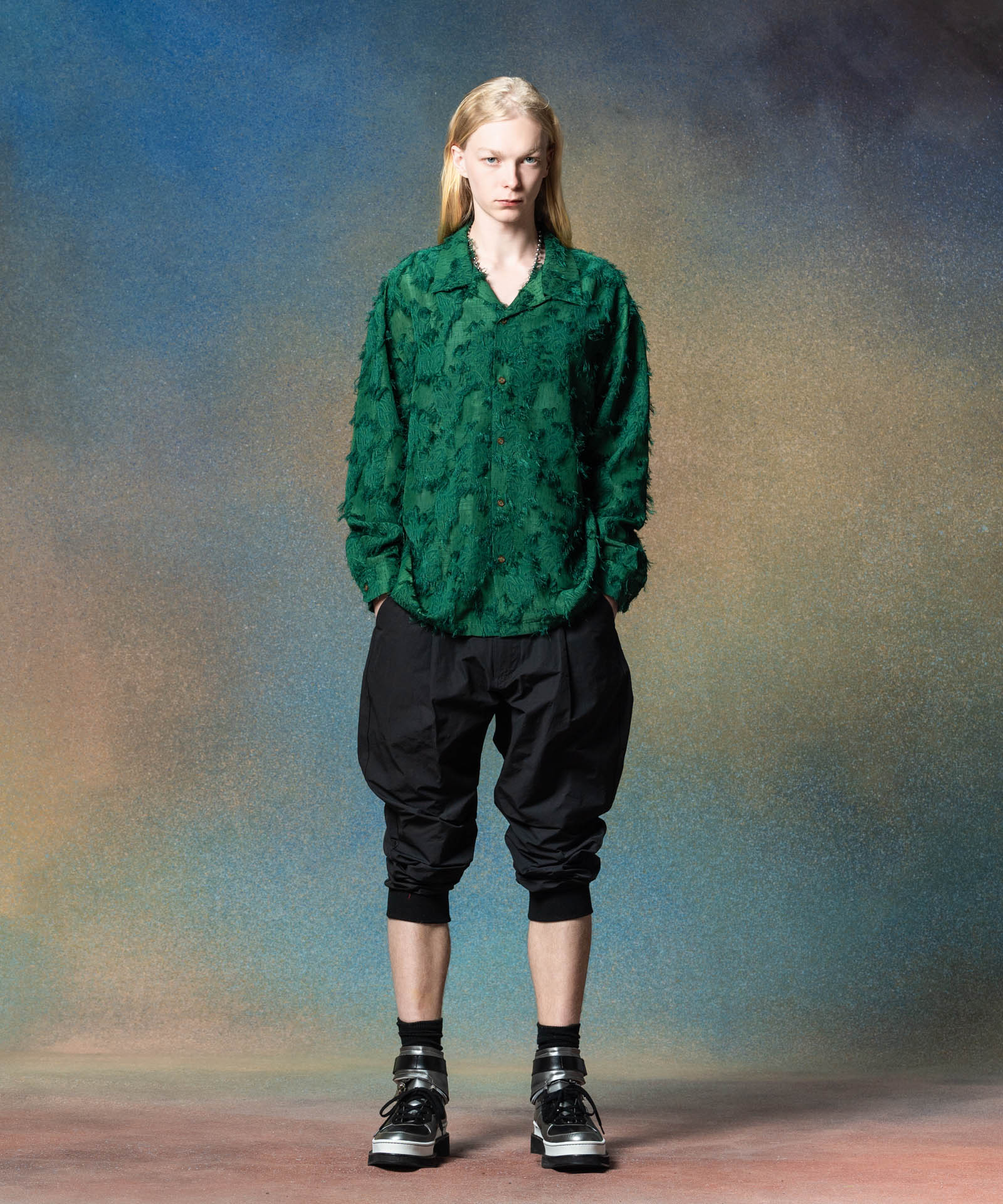 H:185 / C:78 / W:64 / H:88 着用サイズ:L