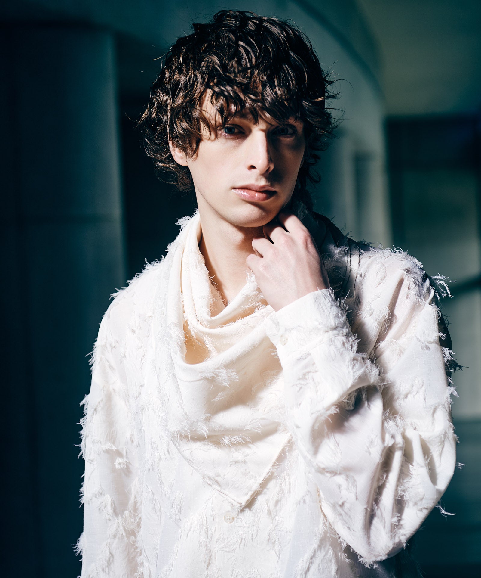 H:186 / C:89 / W:71 / H:92 着用サイズ:L