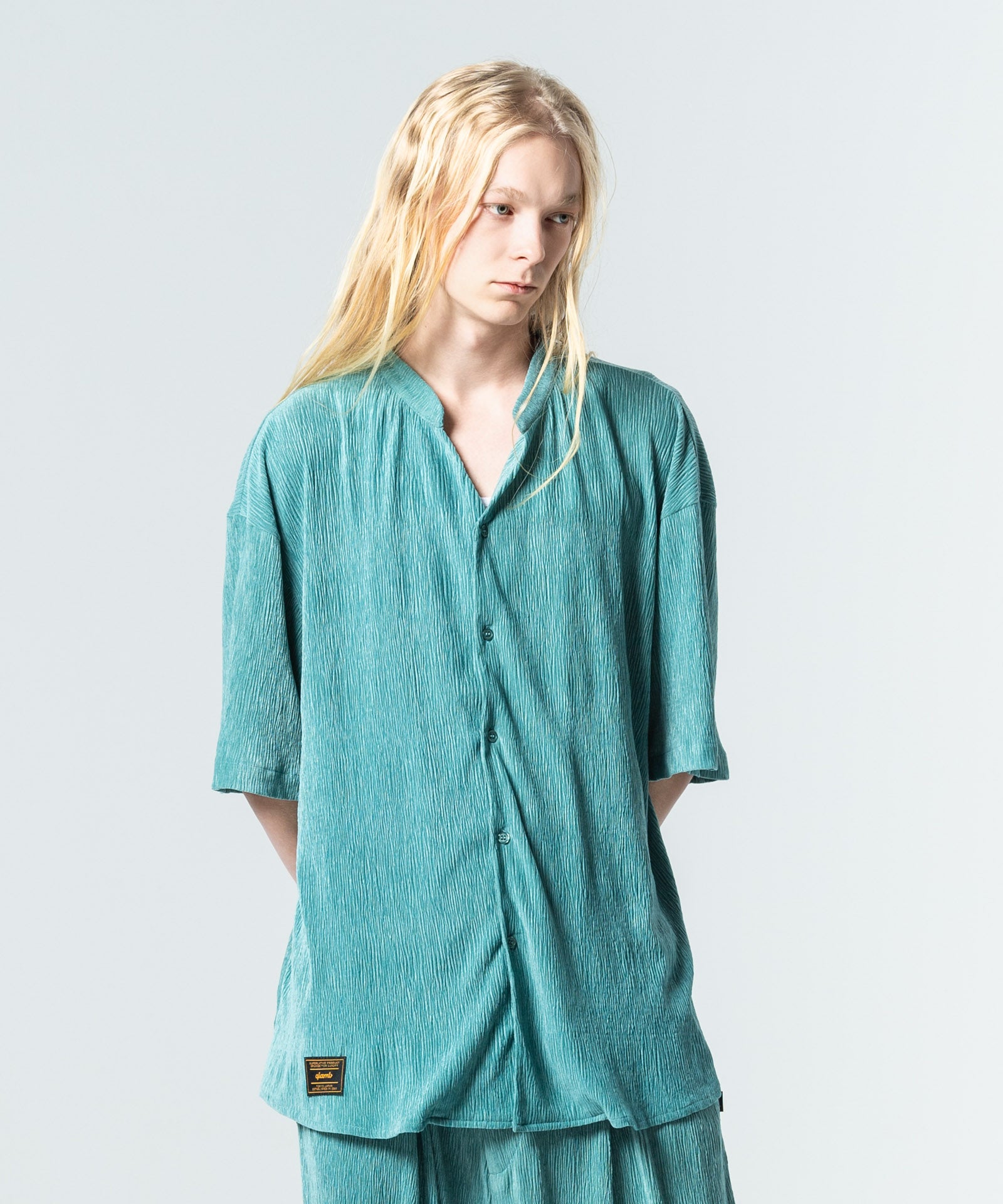 H:185 / C:78 / W:64 / H:88 着用サイズ:L