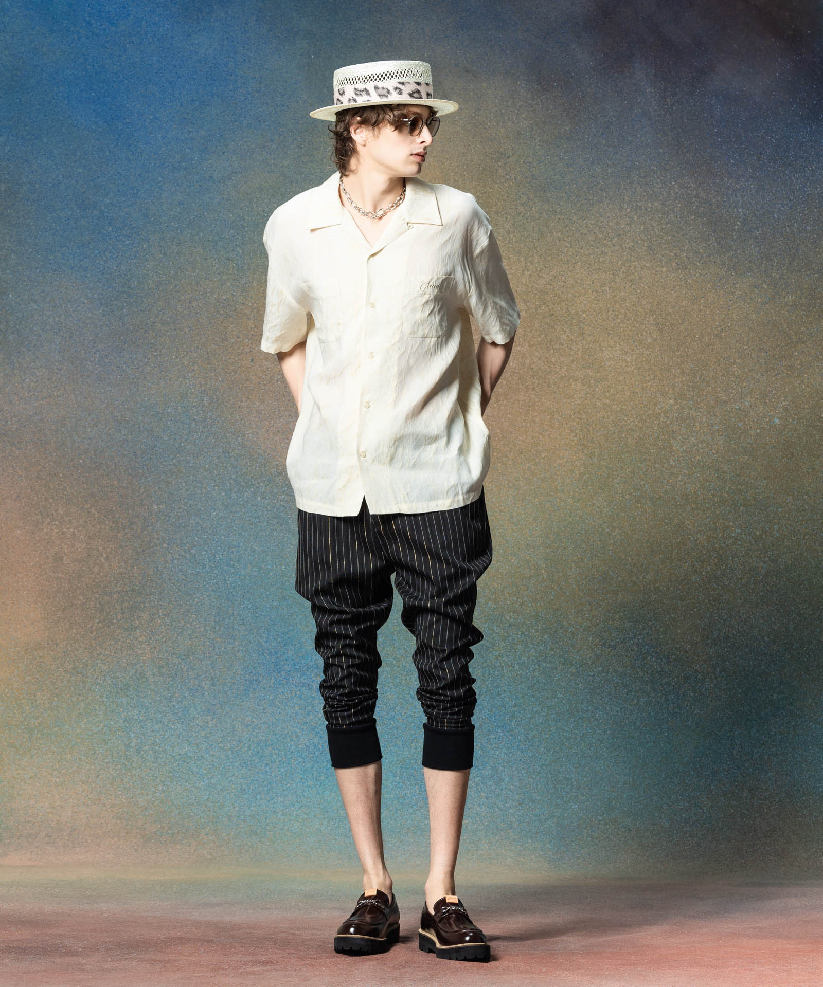 H:186 / C:89 / W:71 / H:92 着用サイズ:L