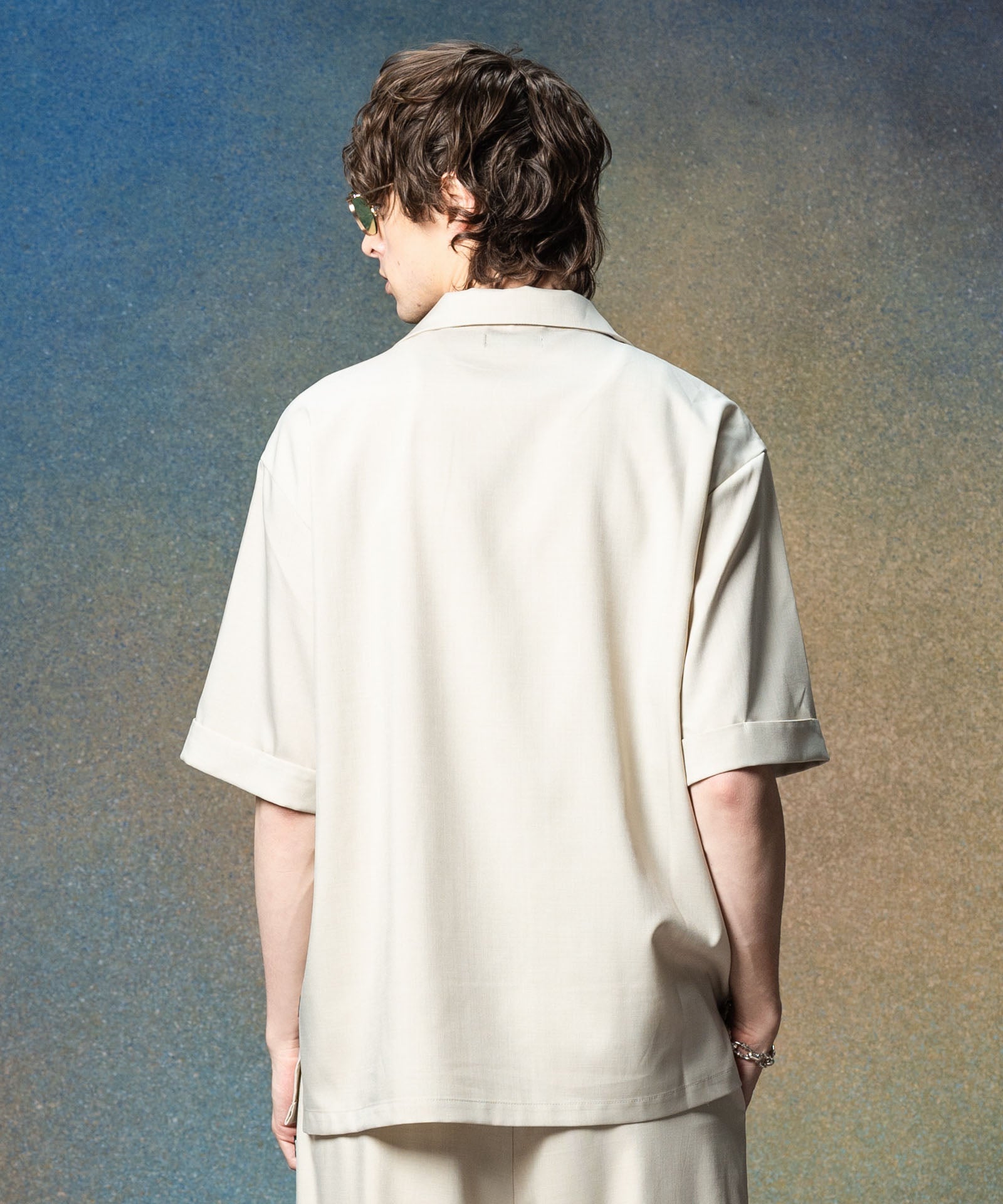 H:186 / C:89 / W:71 / H:92 着用サイズ:L