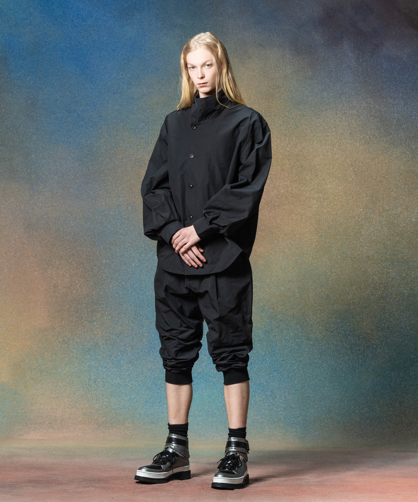 H:185 / C:78 / W:64 / H:88 着用サイズ:M