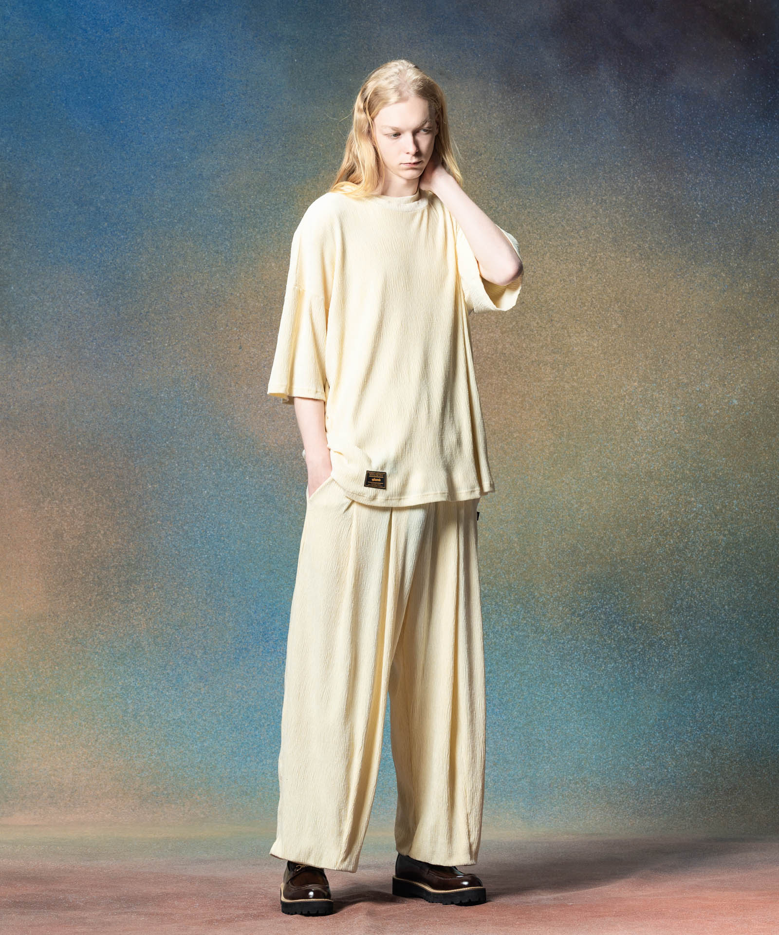 H:185 / C:78 / W:64 / H:88 着用サイズ:M