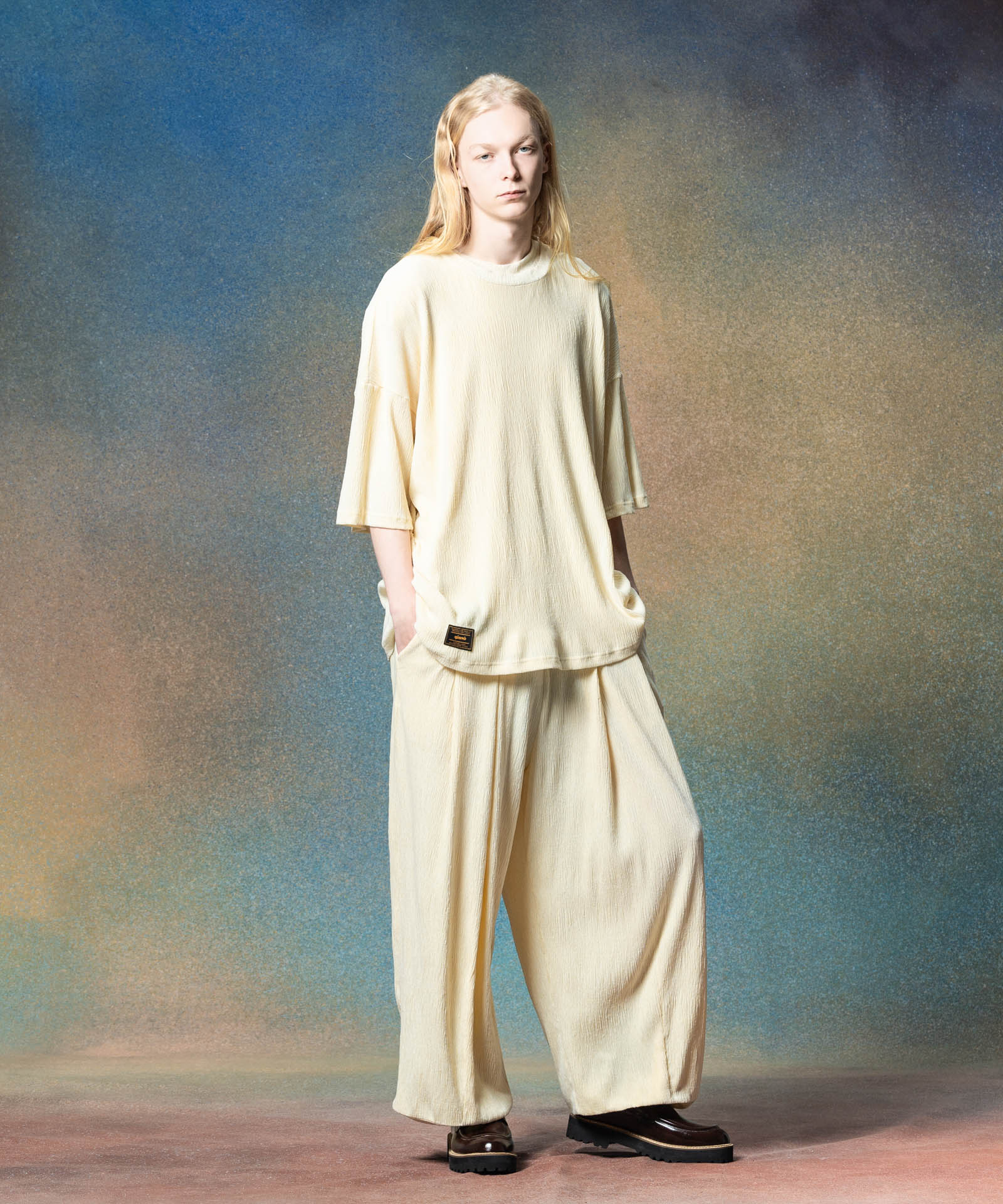 H:185 / C:78 / W:64 / H:88 着用サイズ:M