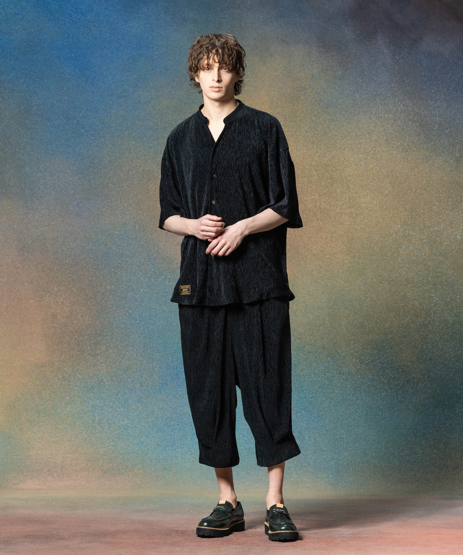 H:186 / C:89 / W:71 / H:92 着用サイズ:L