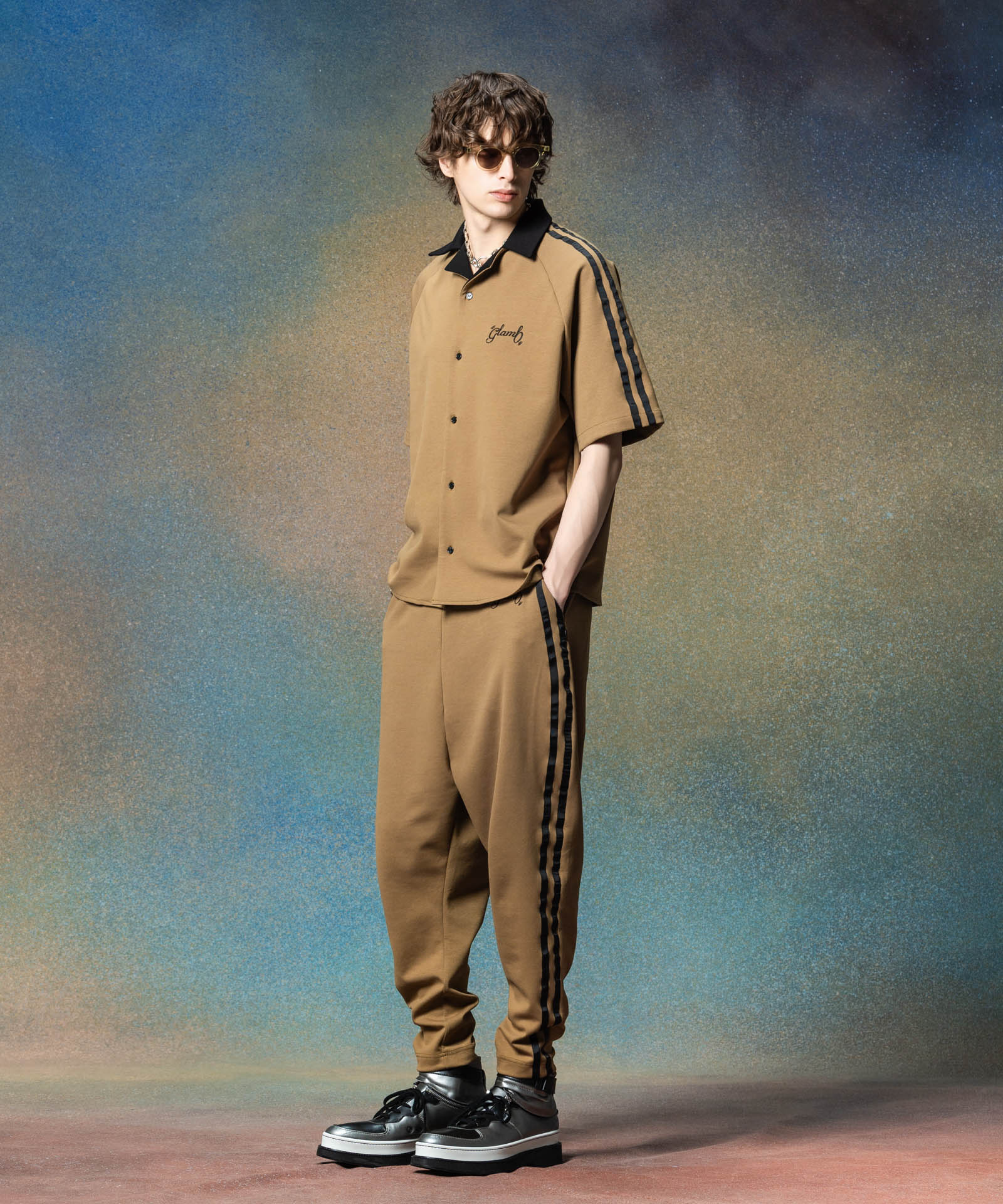 H:186 / C:89 / W:71 / H:92 着用サイズ:M