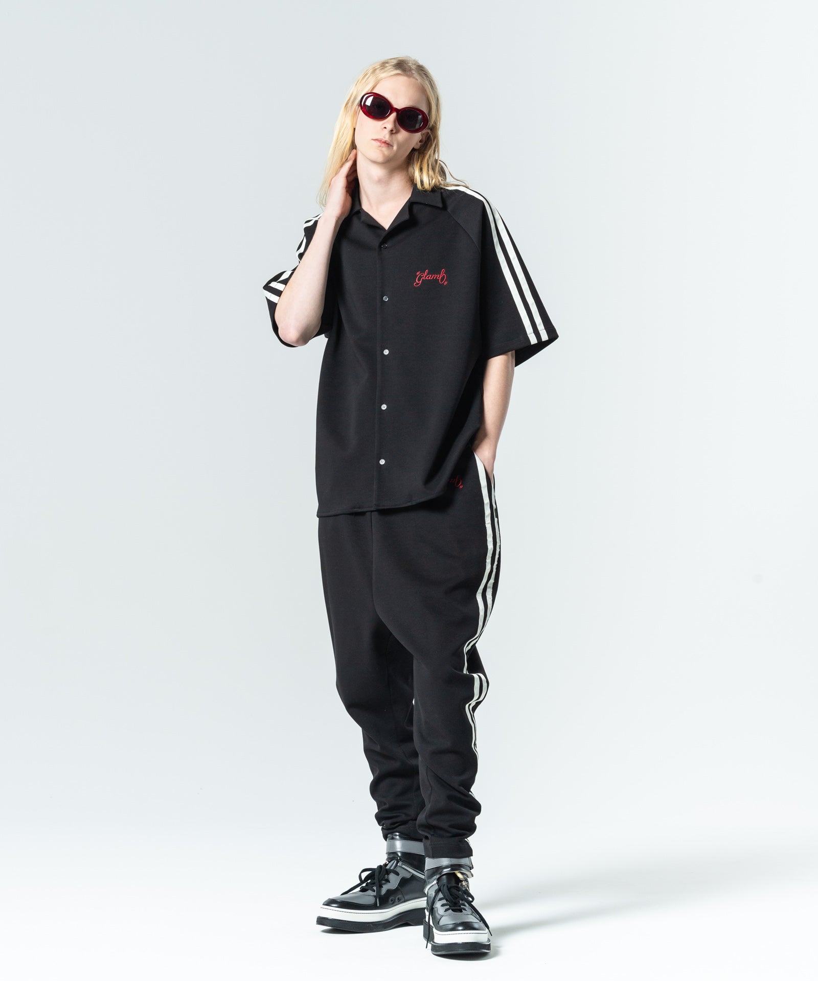 H:185 / C:78 / W:64 / H:88 着用サイズ:L