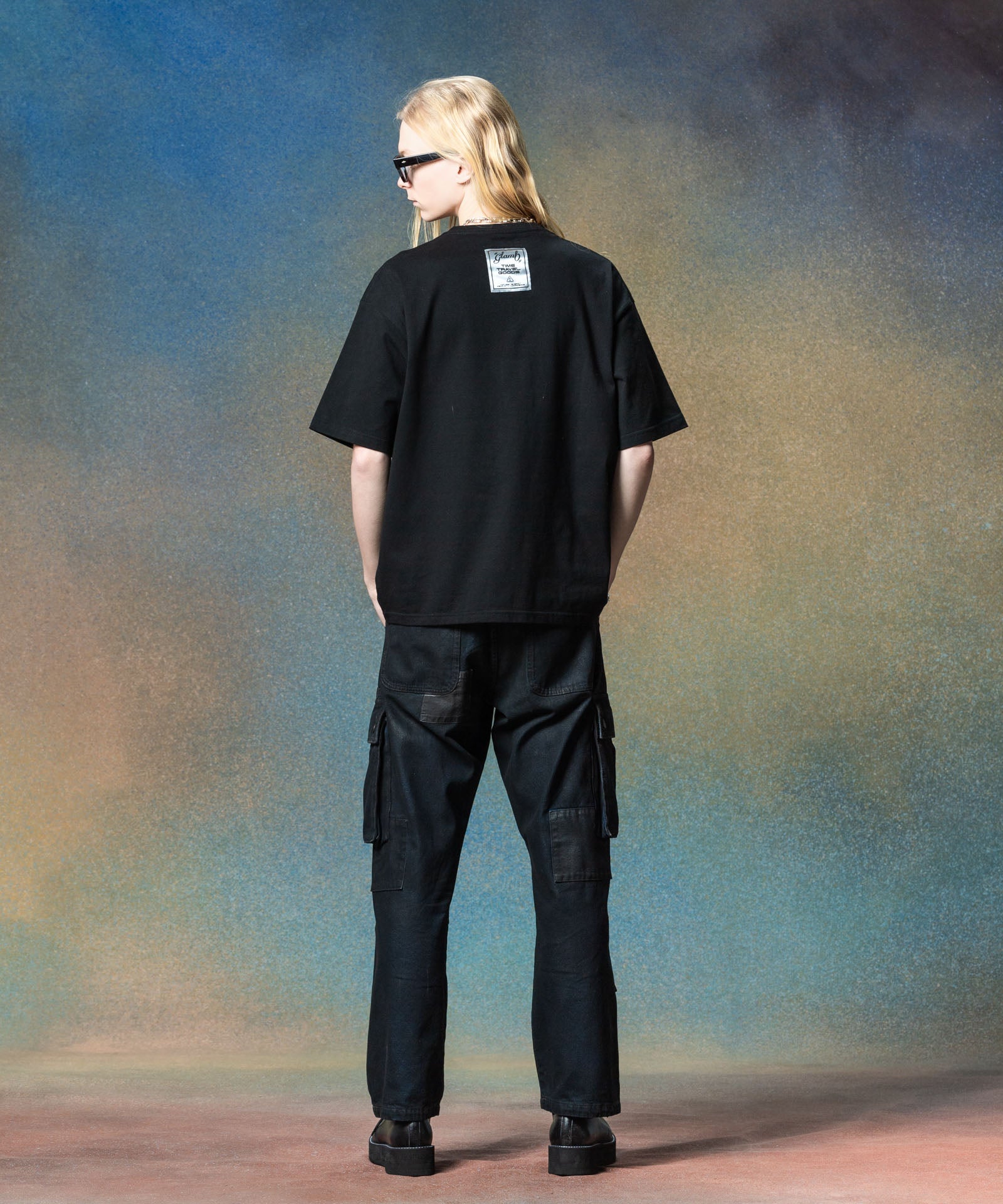 H:185 / C:78 / W:64 / H:88 着用サイズ:M