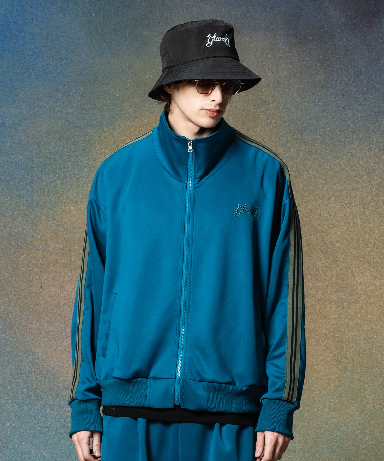 H:186 / C:89 / W:71 / H:92 着用サイズ:L