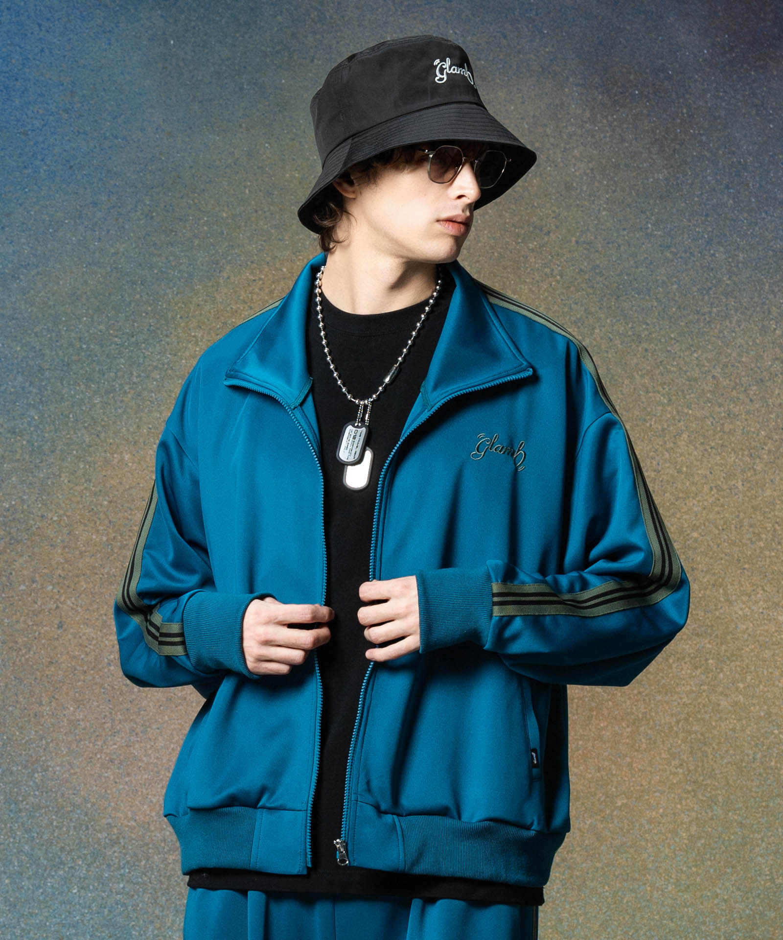 H:186 / C:89 / W:71 / H:92 着用サイズ:L