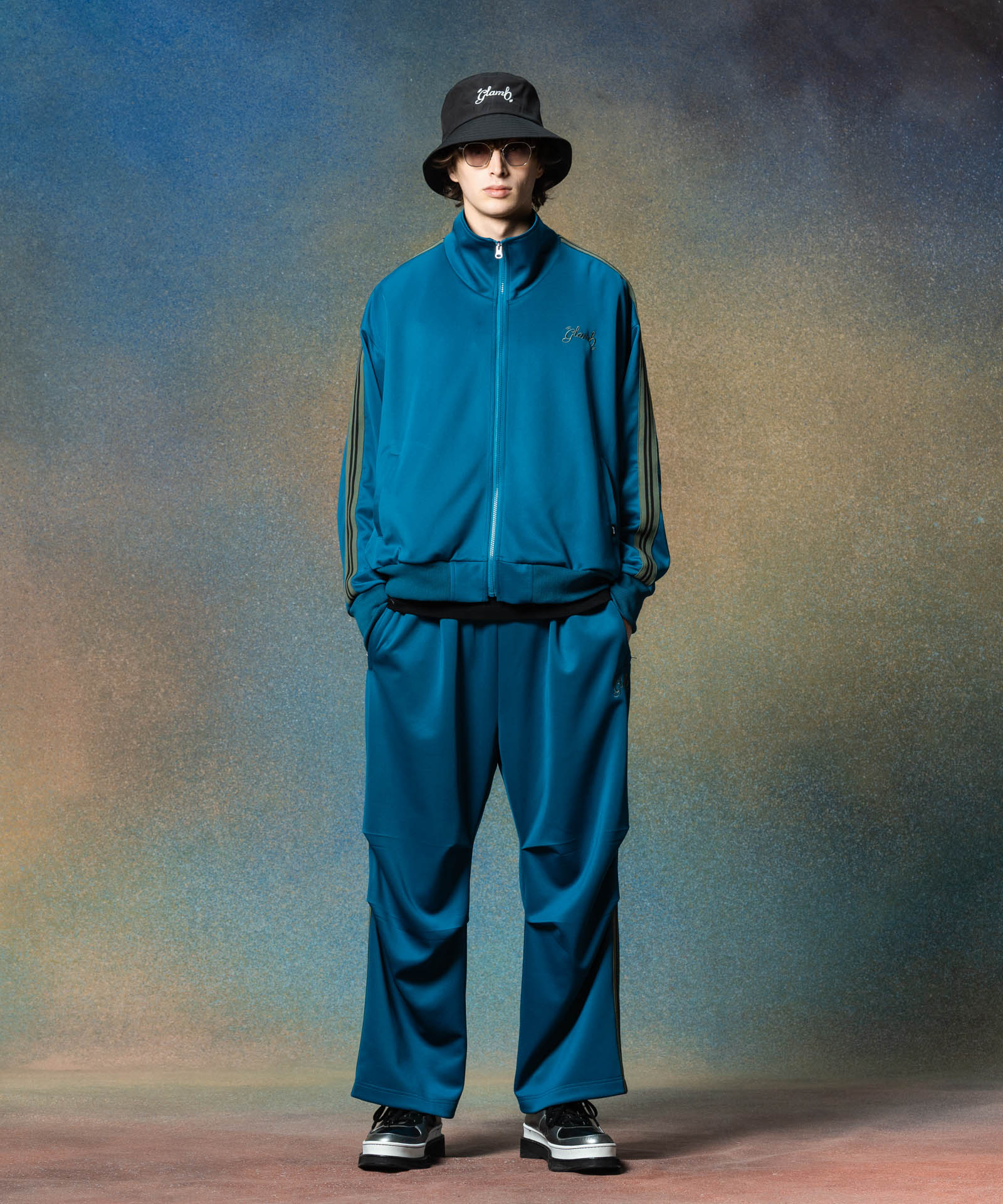 H:186 / C:89 / W:71 / H:92 着用サイズ:L